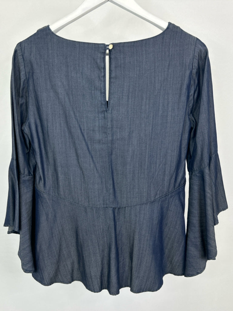 White House Black Market Women NWT Size 6 BLUE DENIM Top