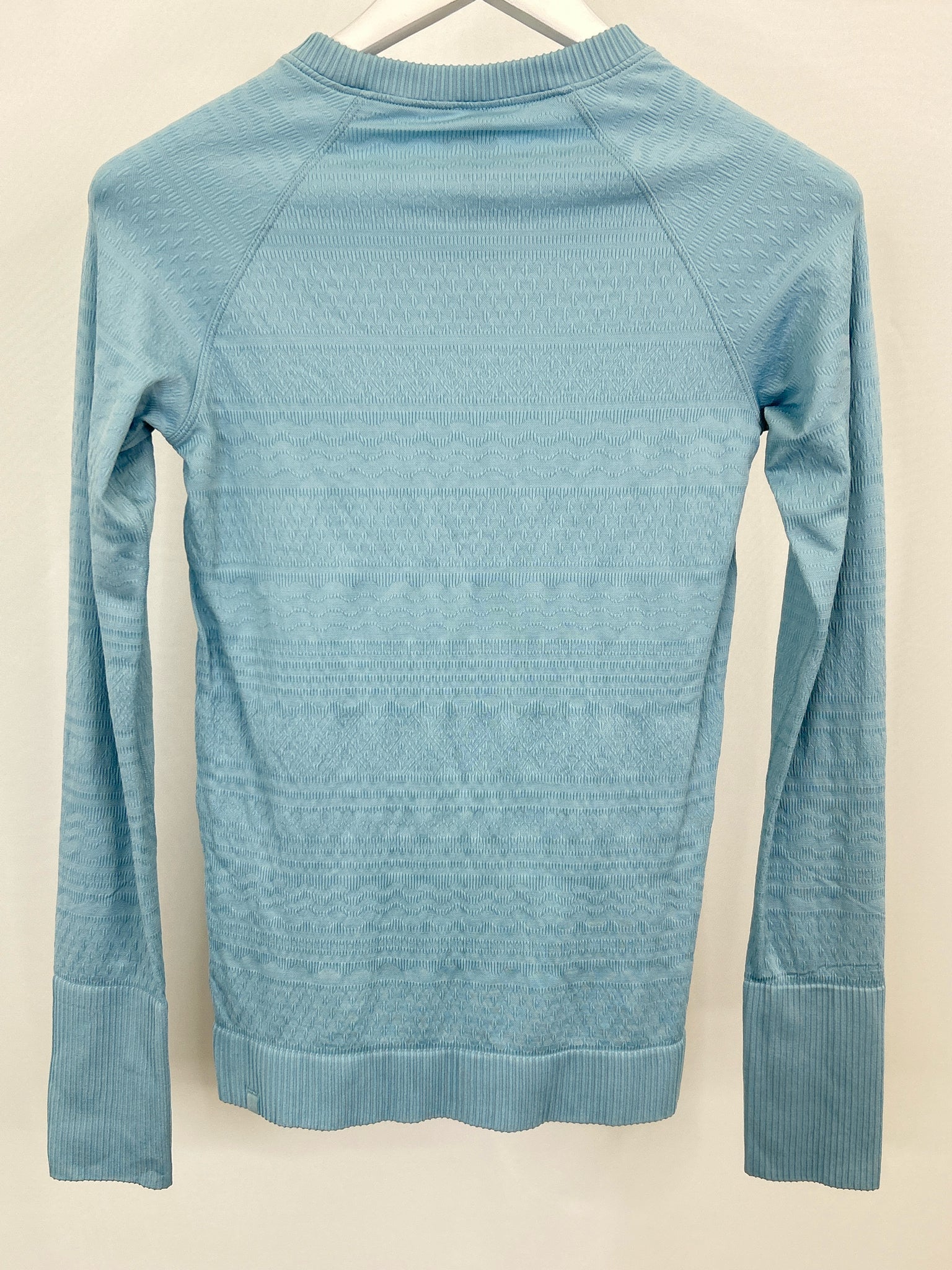 LULULEMON Size 8 Blue Women T-shirt