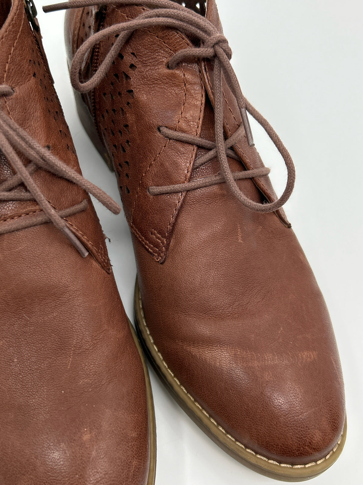 COMFORTIVA Size 10M Brown Women Booties
