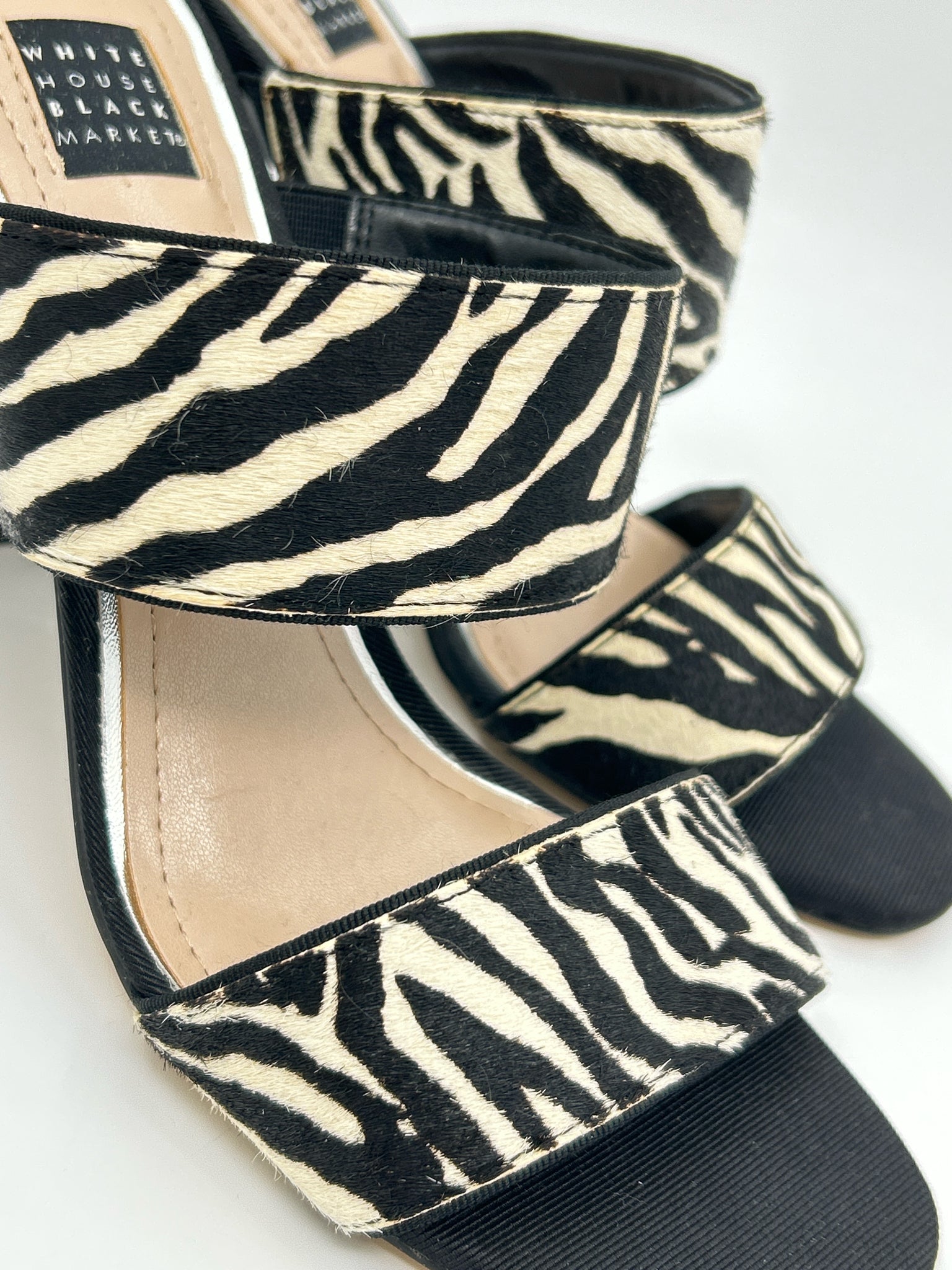 White House Black Market Size 7.5 Black & White Women Sandal