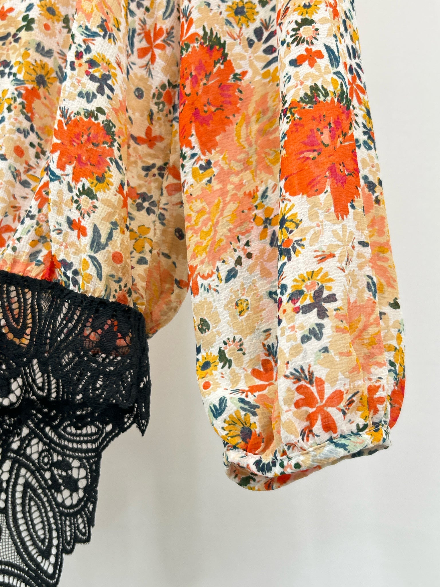 FREE PEOPLE Size M ORANGE FLORAL Women Top