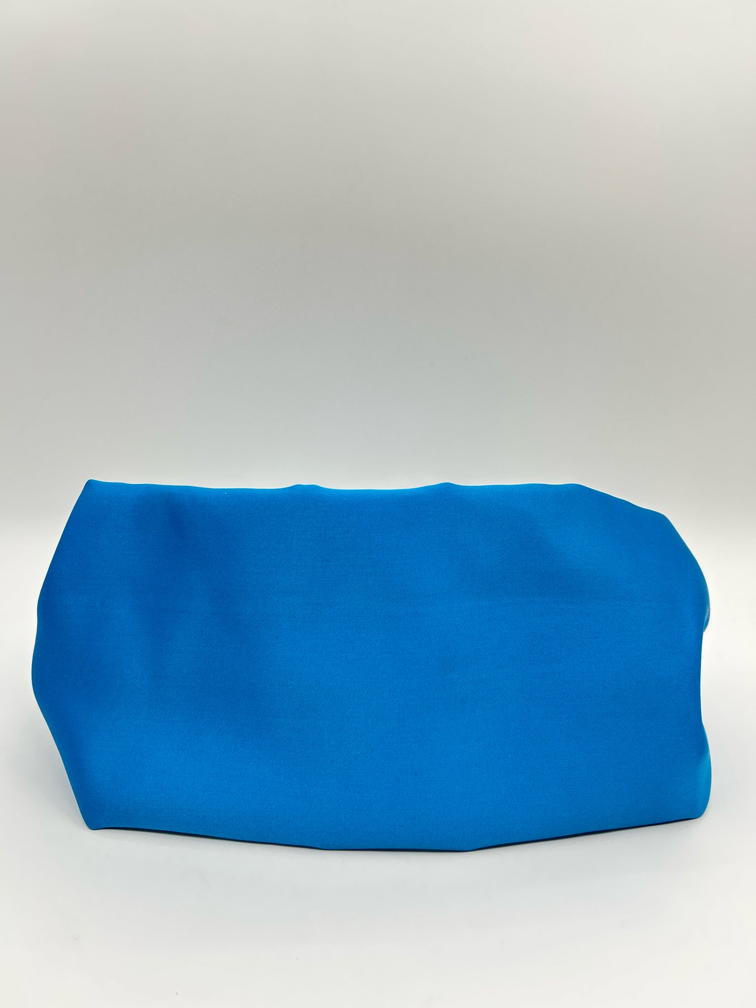 OSCAR DE LA RENTA Turquoise Satin Size M Belt NWT