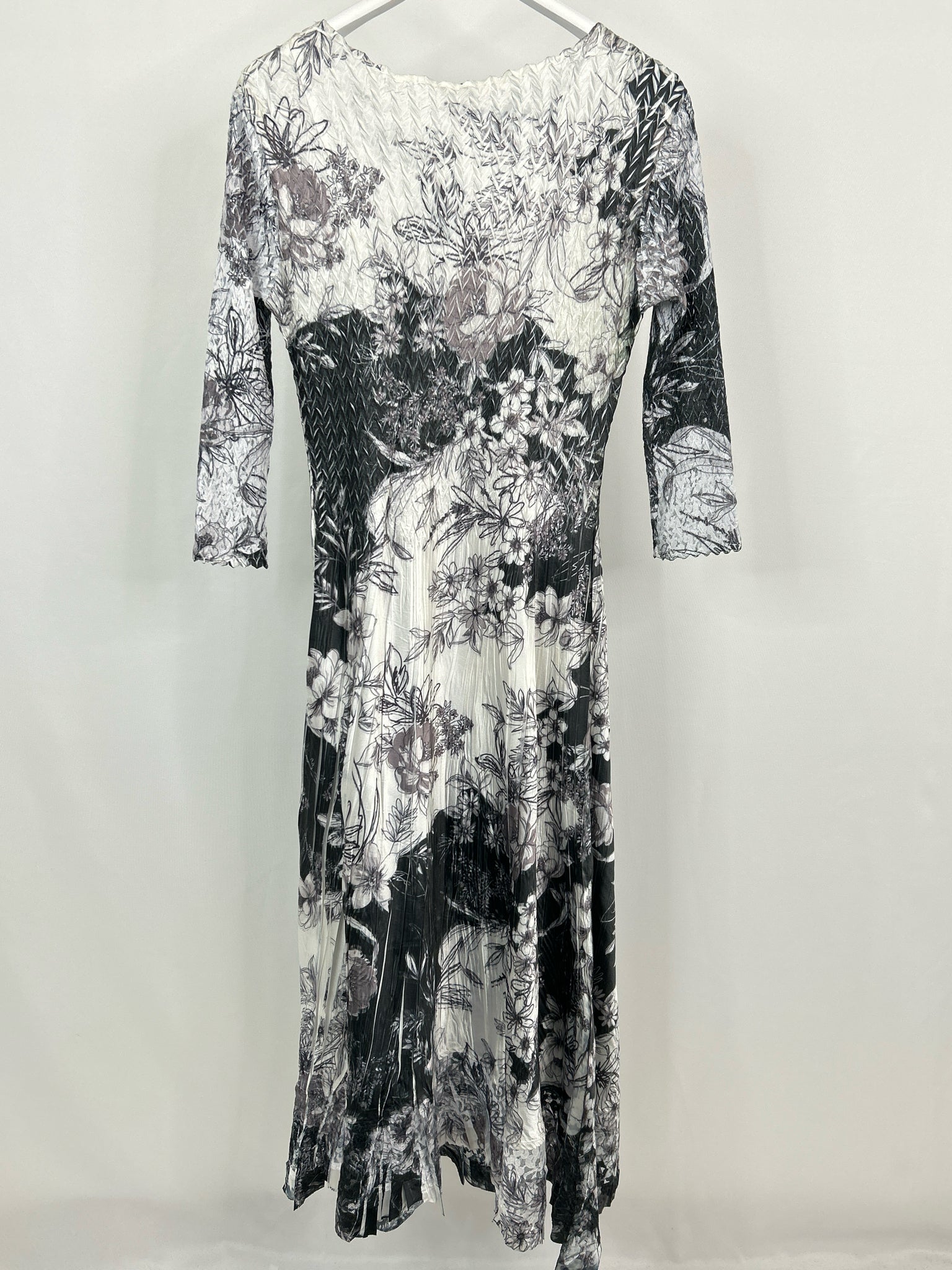 KOMAROV Size L White and black Women Dress