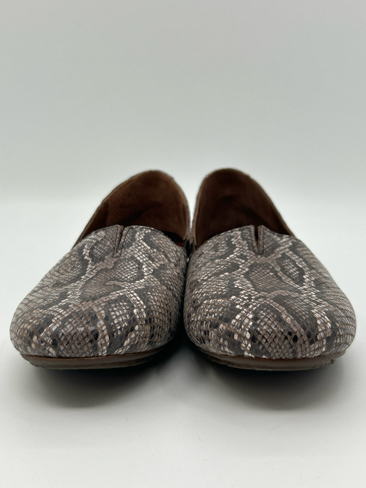 BORN Size 8M Animal Print Women Flats