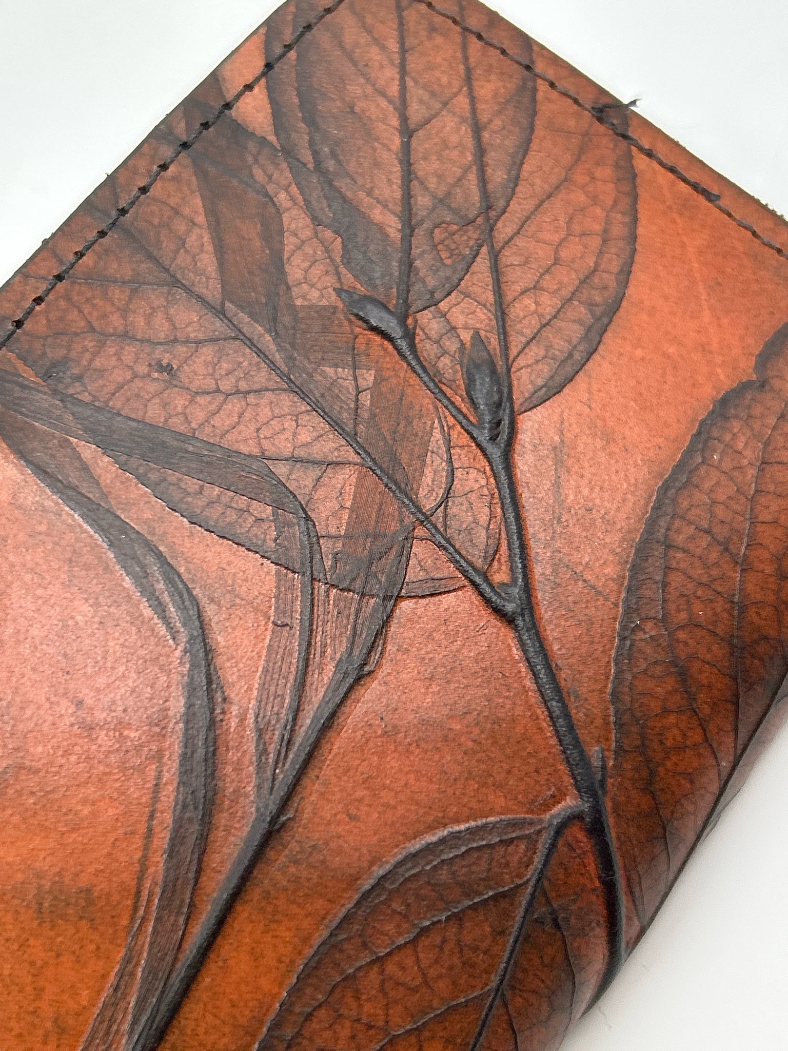 LEAF LEATHER Brown Print Accessories