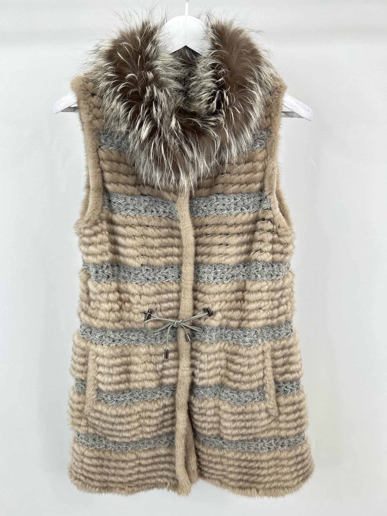BELLE FARE Size M BEIGE AND GRAY Women Vest