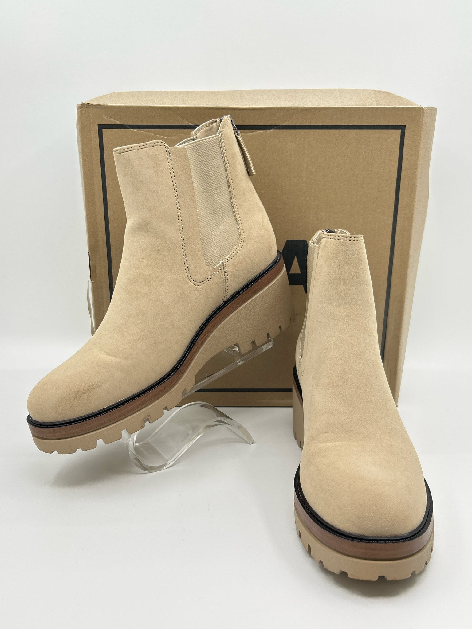 MIA Size 7.5M SAND Women Booties