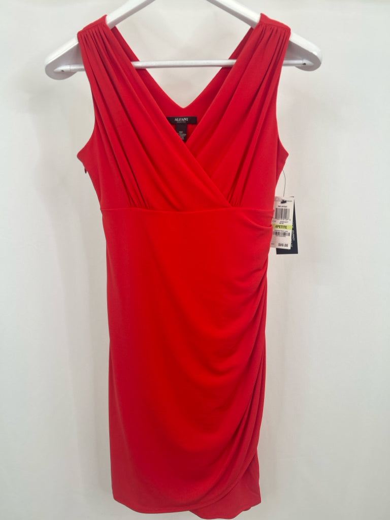 ALFANI Women Size 4P Red Dress NWT