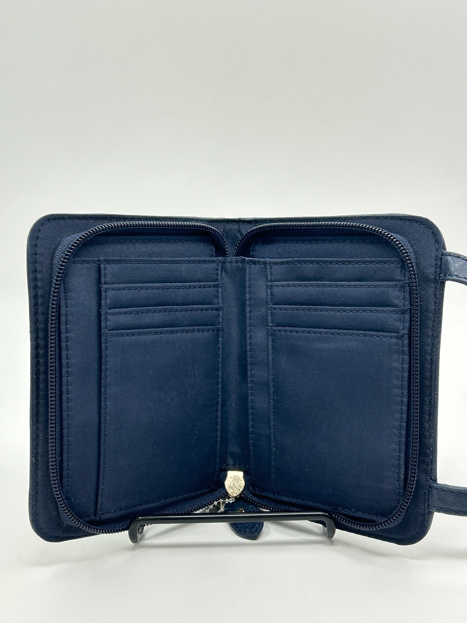 TOMMY HILFIGER NWT Navy Print Women Purse
