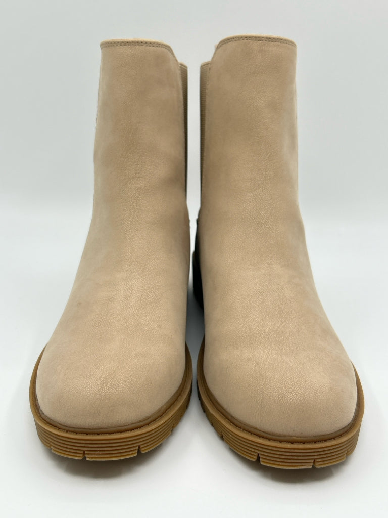 LOFT Women Size 7.5 Taupe Booties