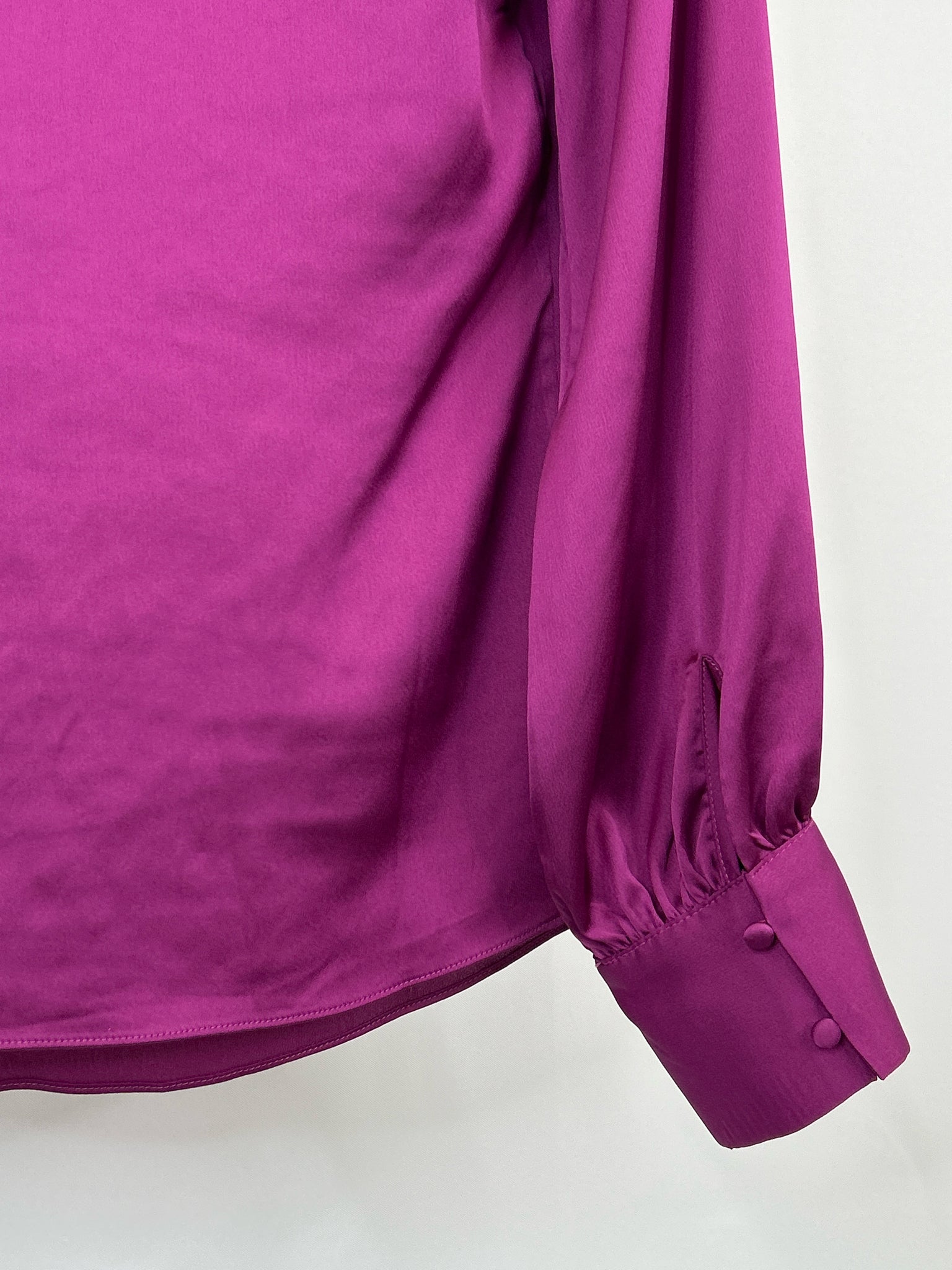 White House Black Market Size XS Magenta Women Top NWT