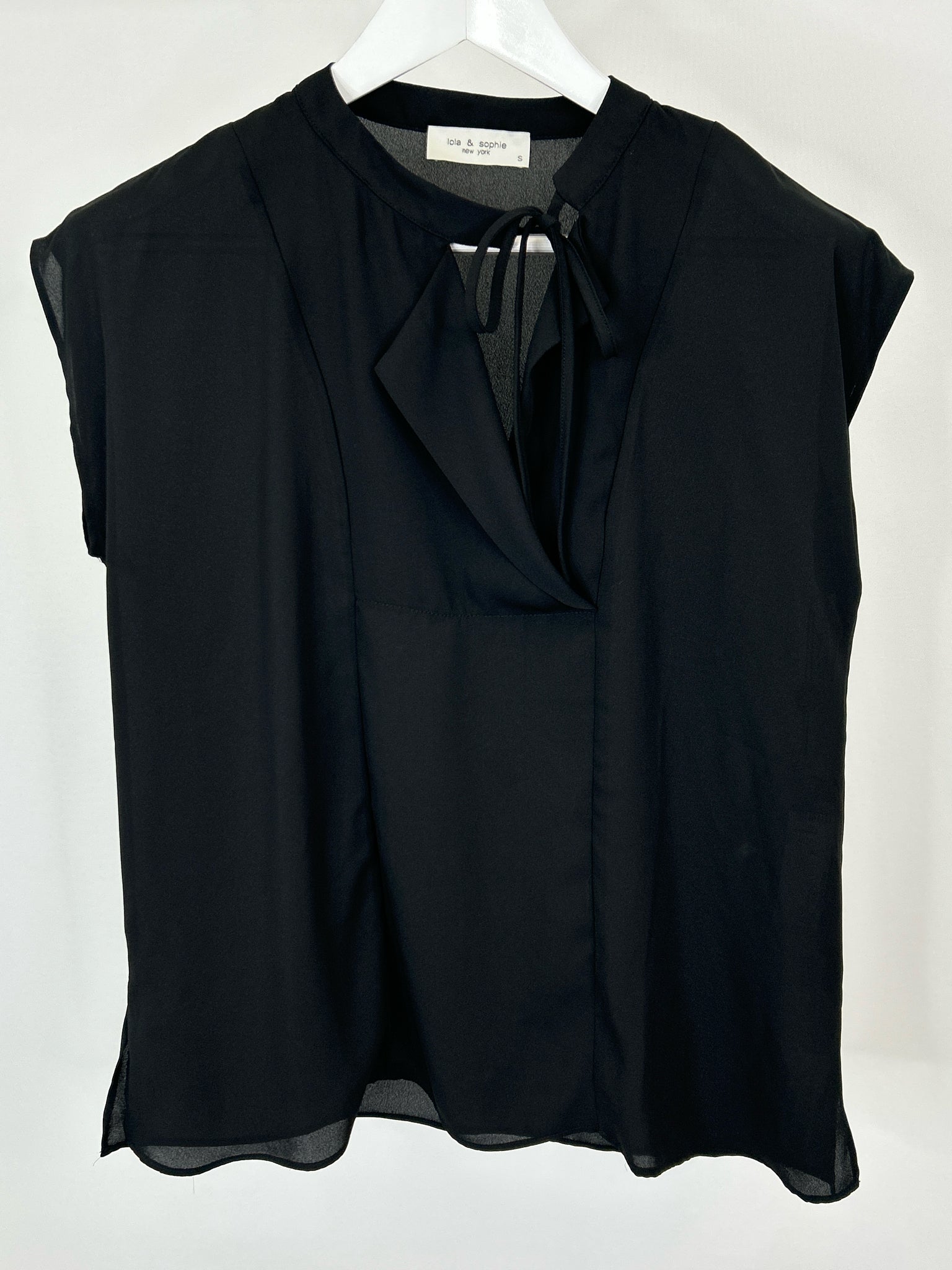 LOLA & SOPHIE NWT Size S Black Women Top