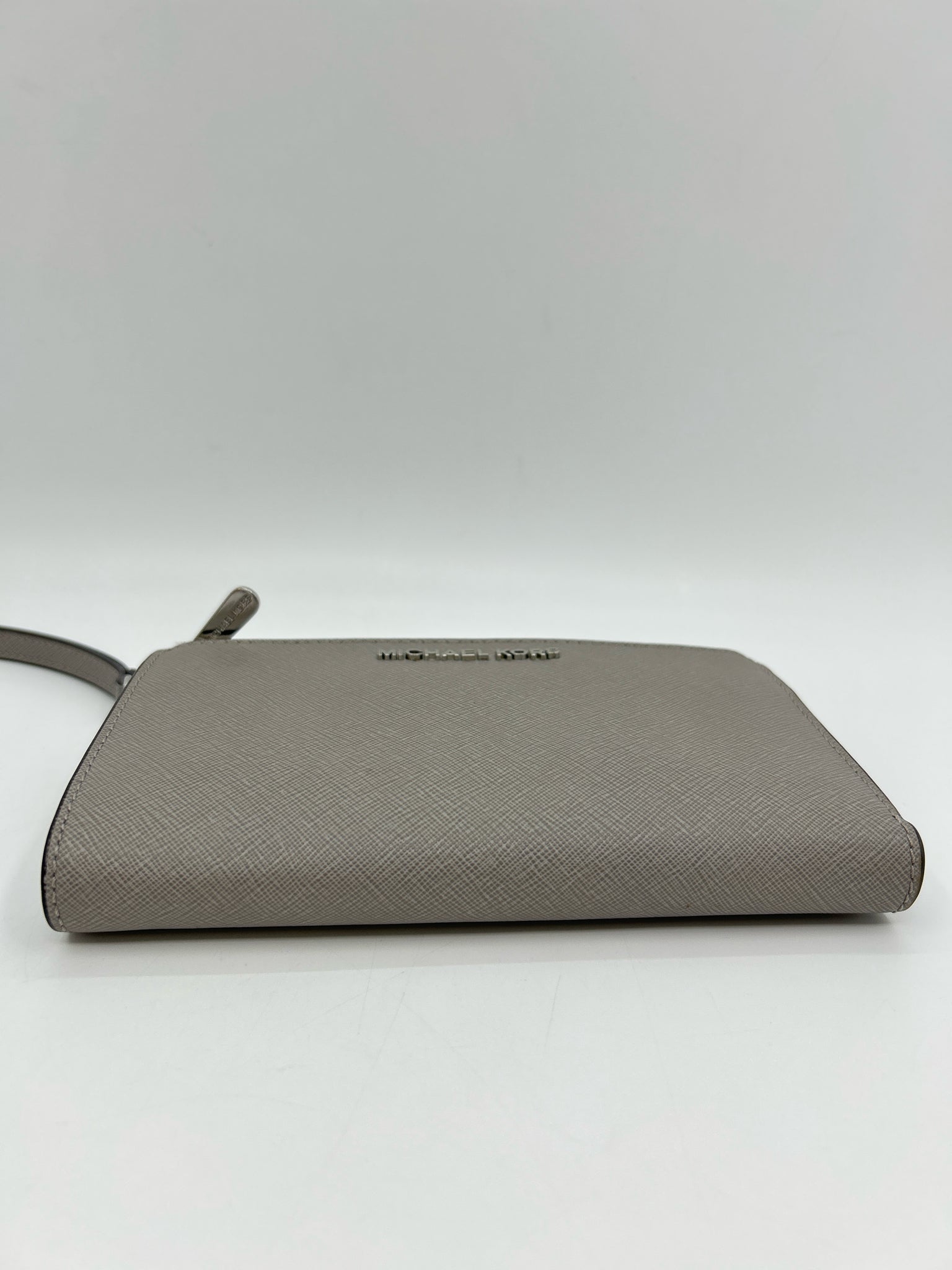 MICHAEL KORS Grey Women Wristlet