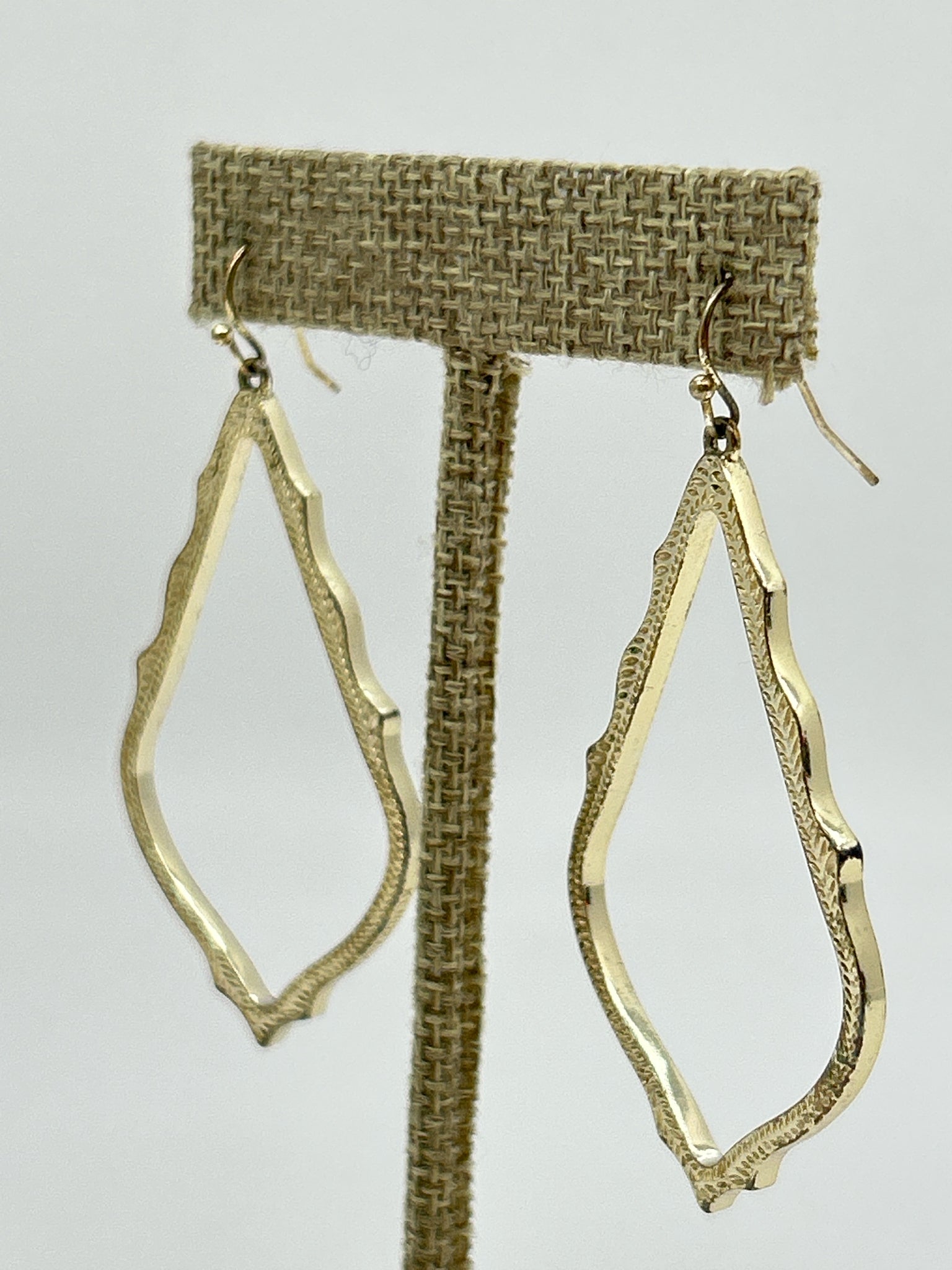 KENDRA SCOTT Gold Earrings