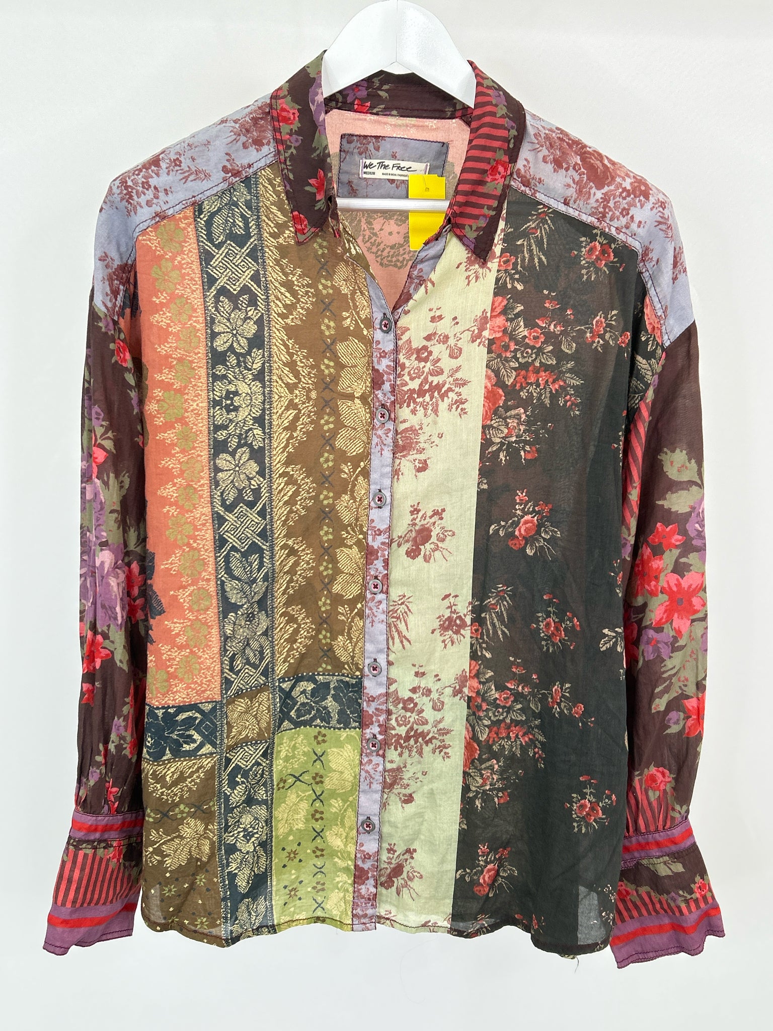 WE THE FREE Size M multicolor print Women Shirt