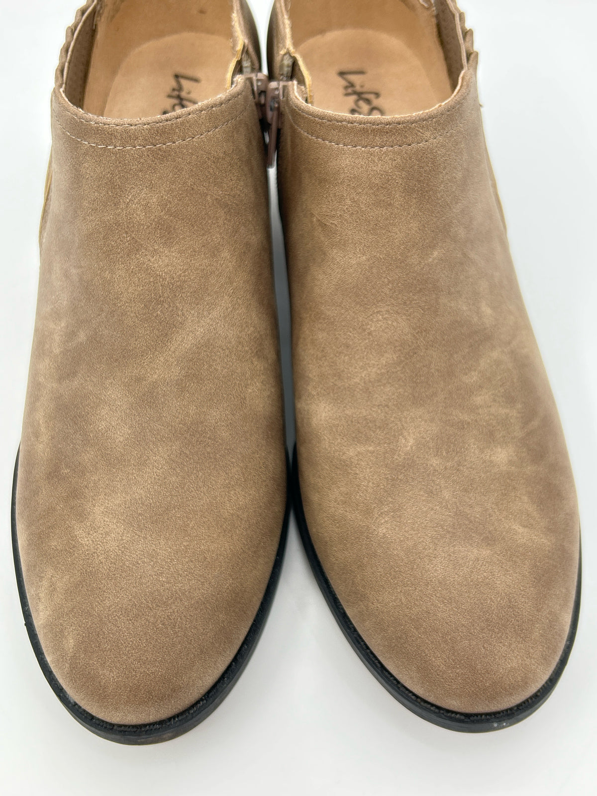 LIFE STRIDE Size 9M Beige Women Booties