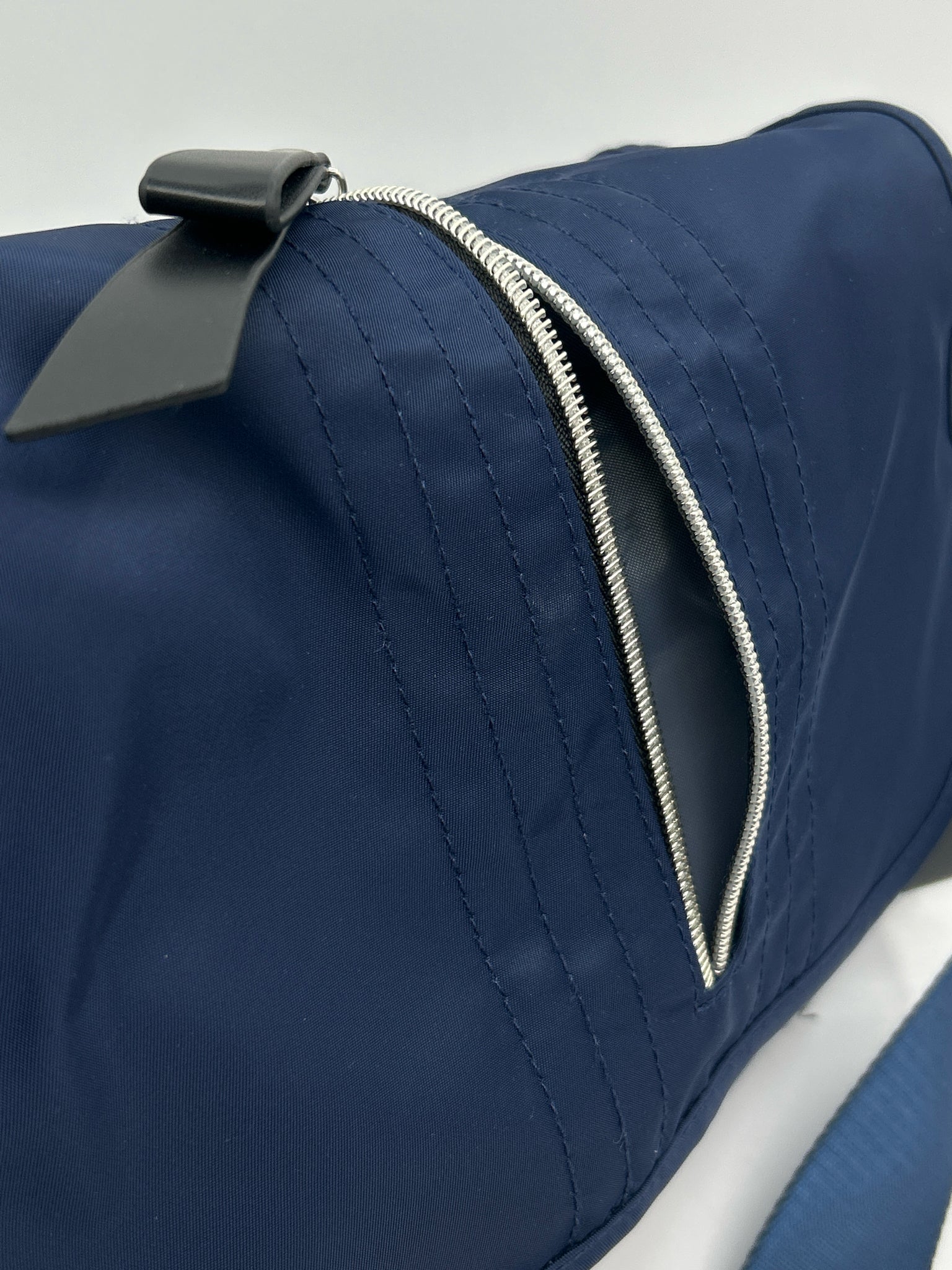 IHKWIP Blue Women Purse