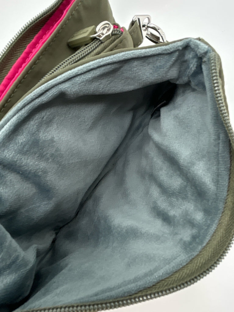 IHKWIP ARMY GREEN Women's Purse