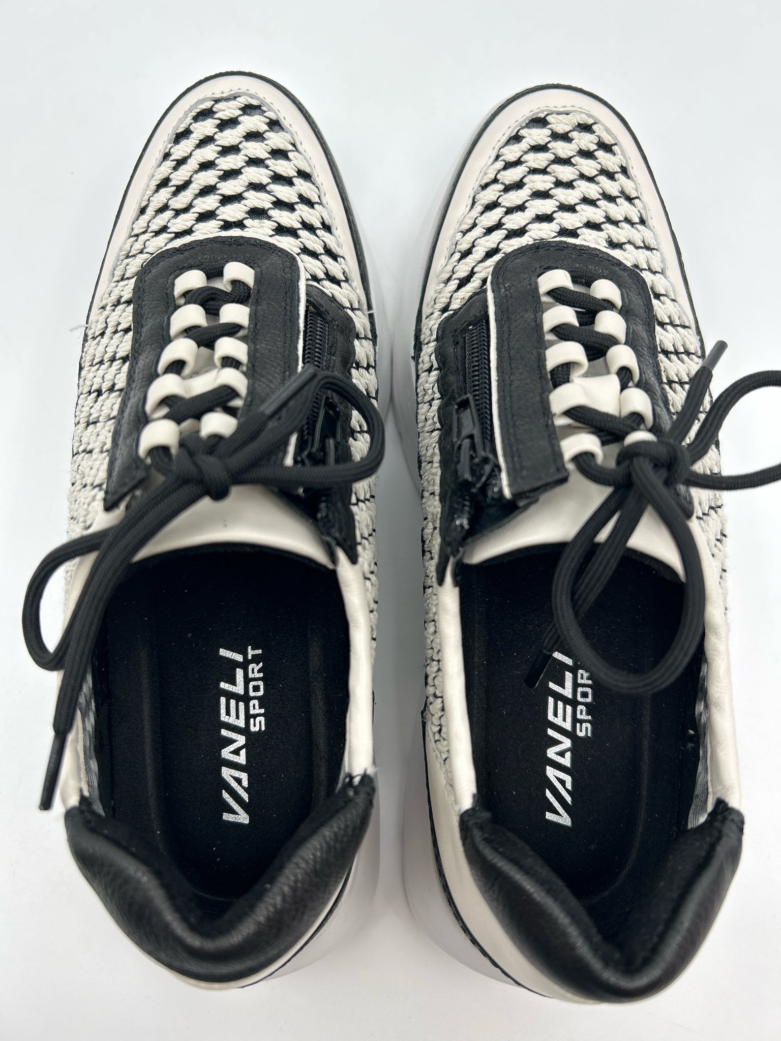 VANELI Size 7N Black & White Women Sneakers