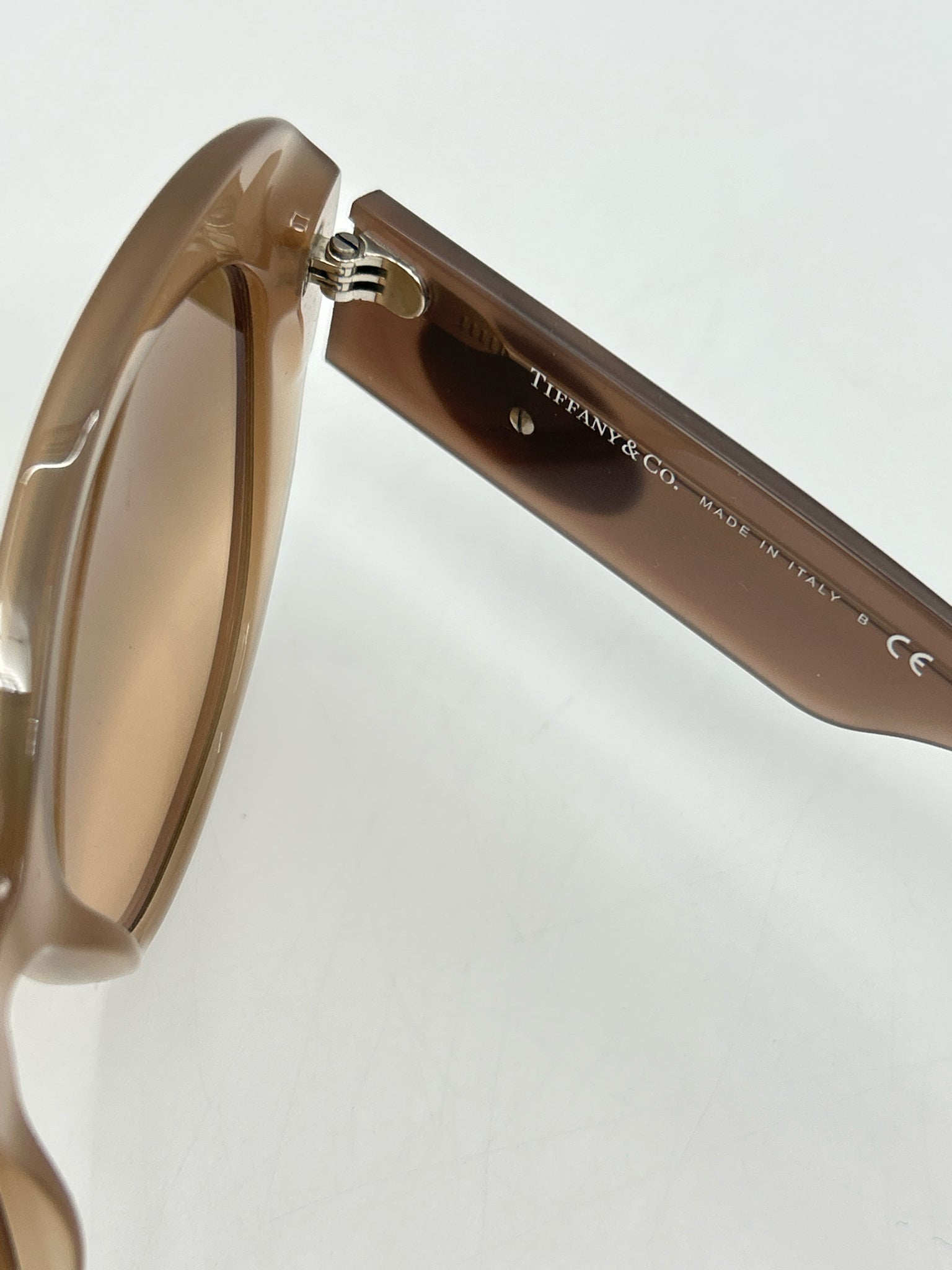 TIFFANY & CO Beige Sunglasses