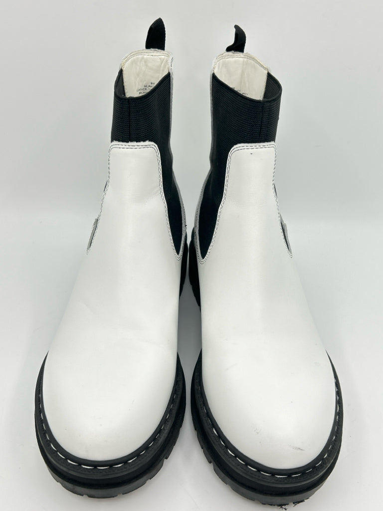 MARC FISHER Women Size 9M White Booties