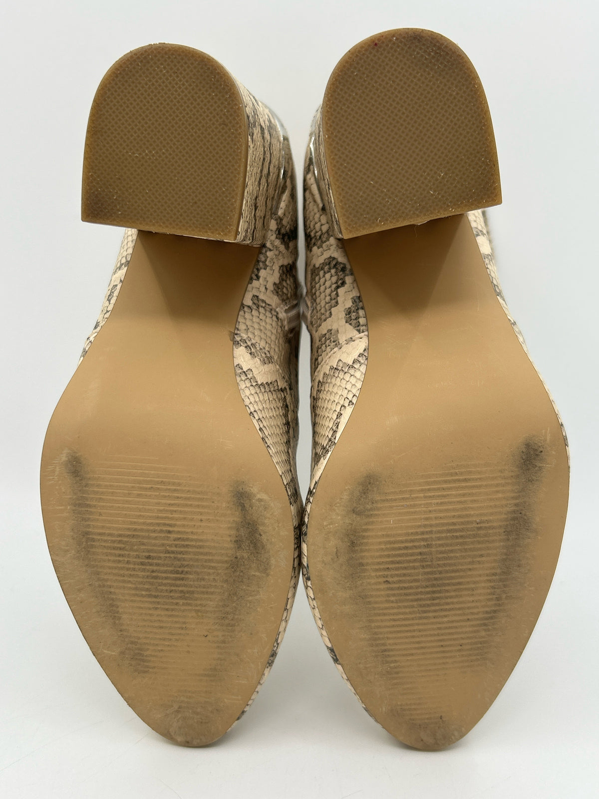 STEVE MADDEN Size 8.5M IVORY PRINT Women Booties