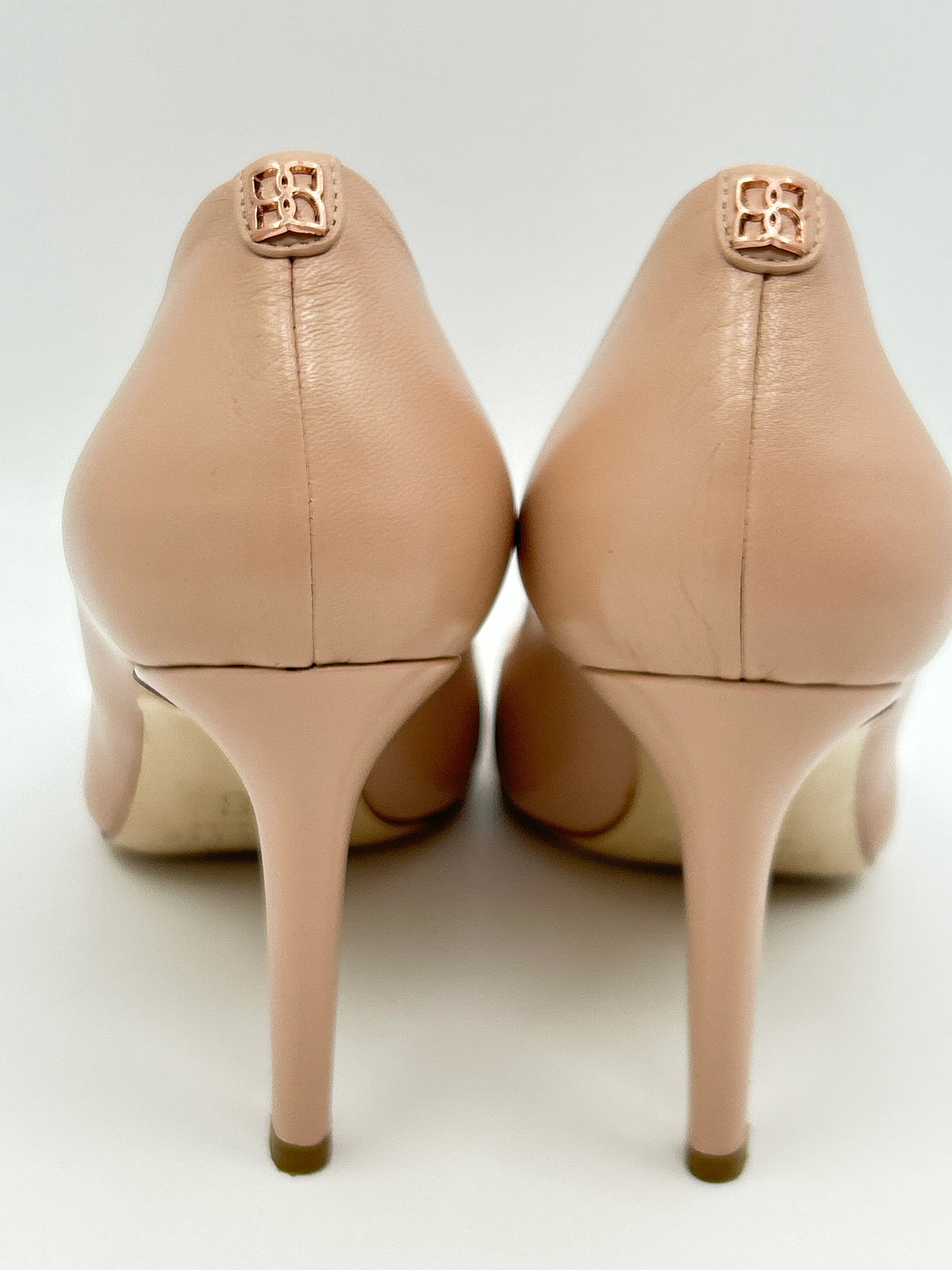 MAVETTE Size 37/7 nude Women Pumps