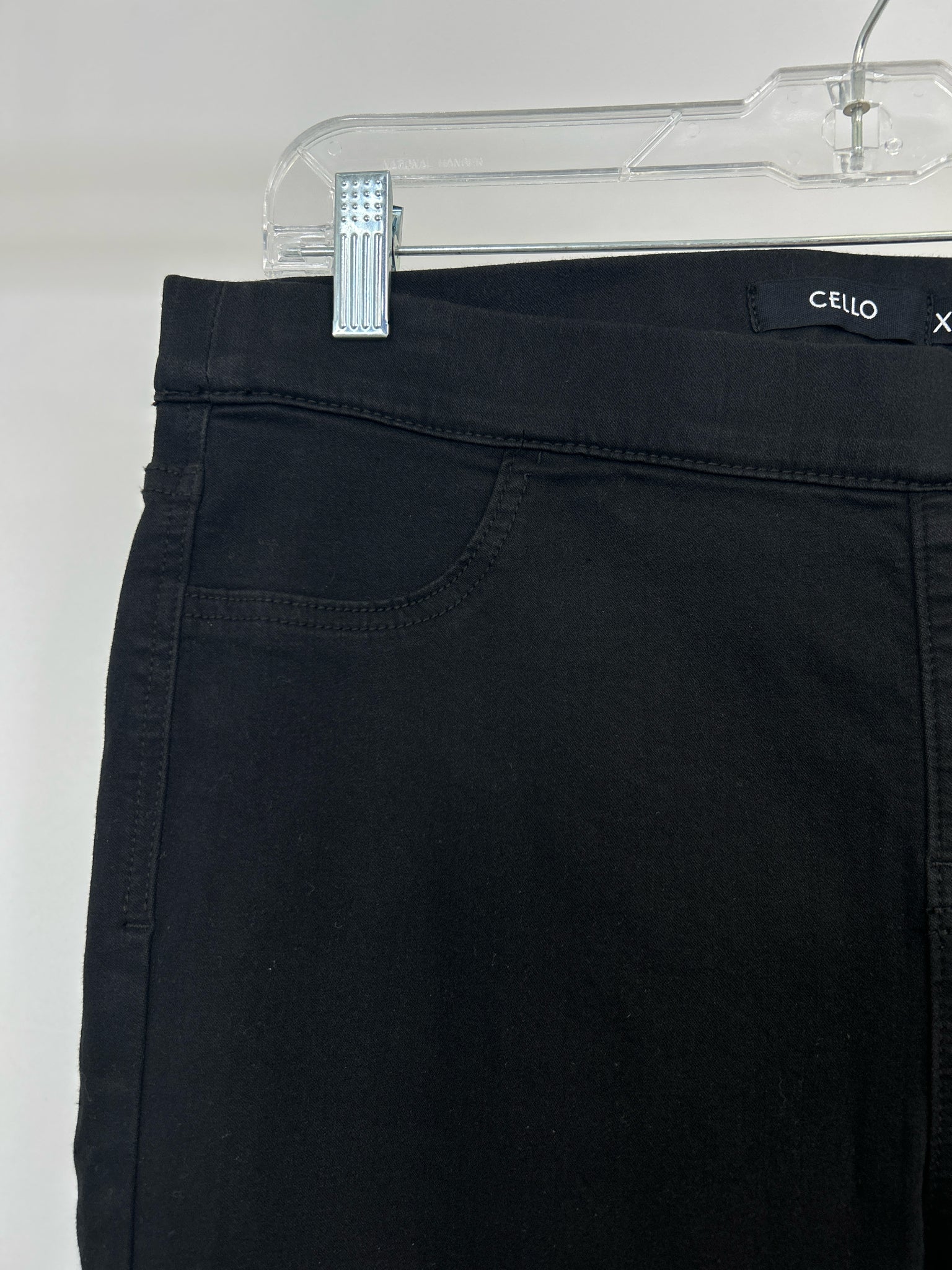 CELLO NWT Size XL BLACK DENIM Women jeans