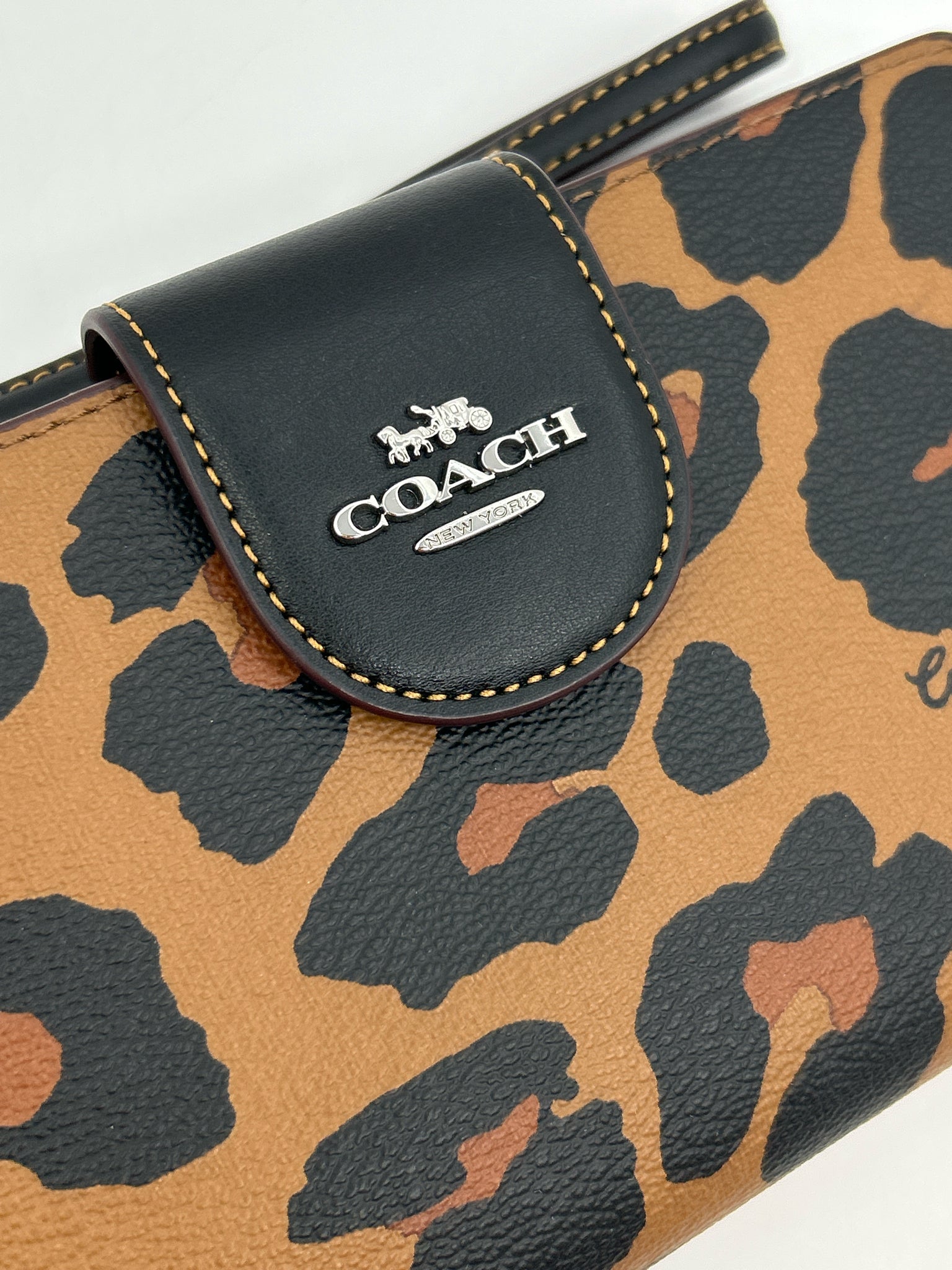 COACH Tan and Black Women Wallet