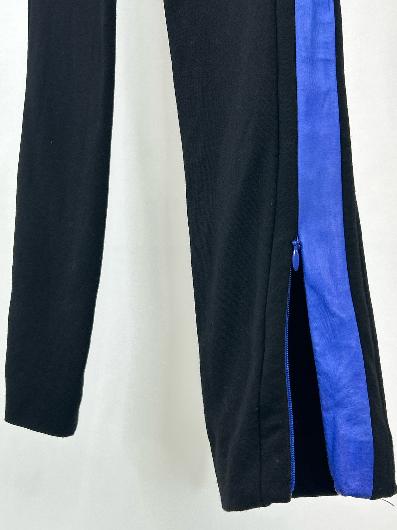 DIANE VON FURSTENBERG Size M Black Women Pants