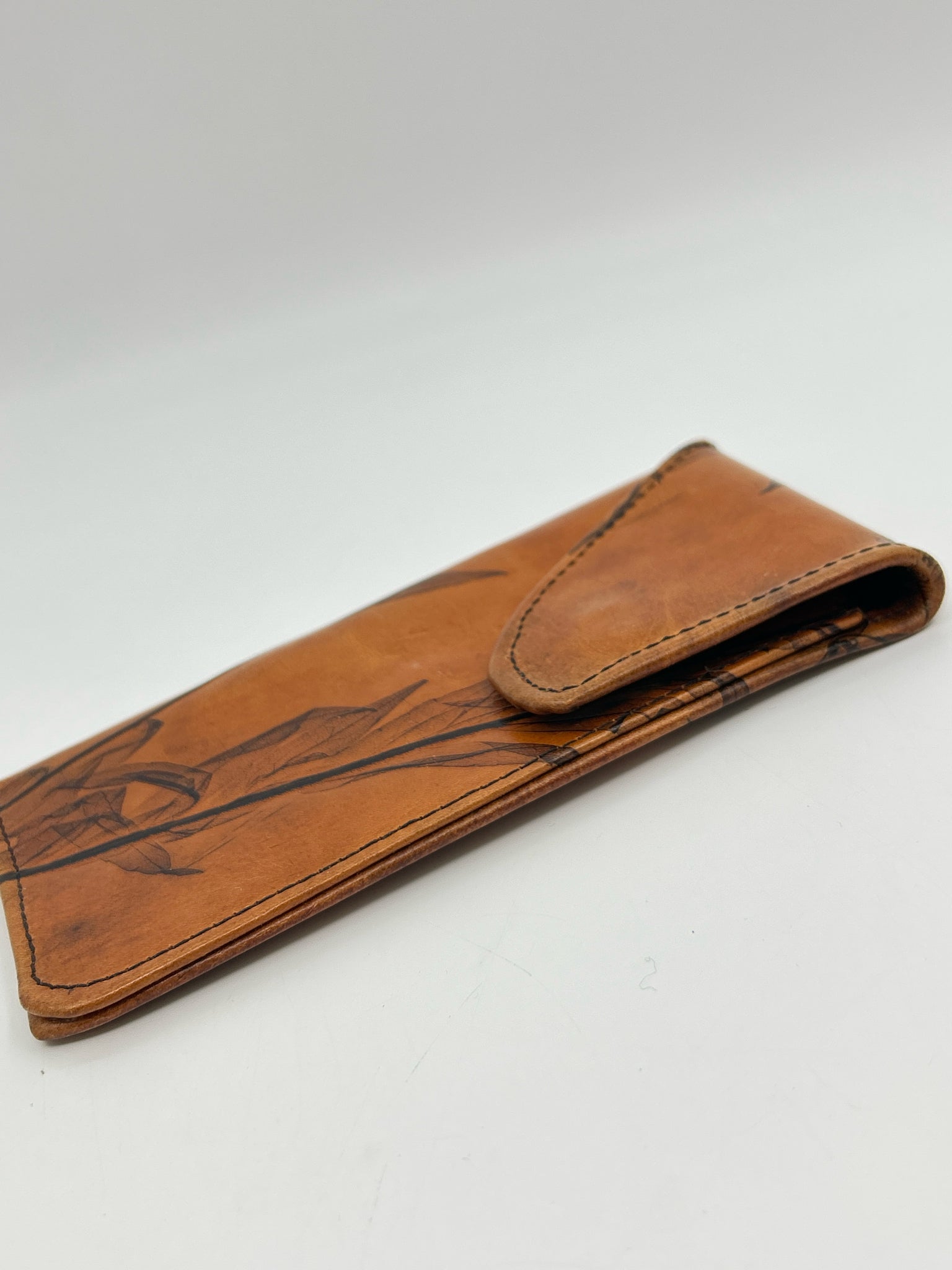 LEAF LEATHER Brown Print Accessories