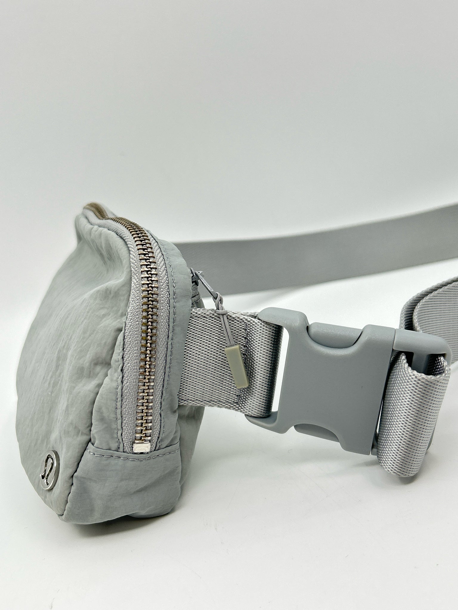 LULULEMON Gray Women Purse