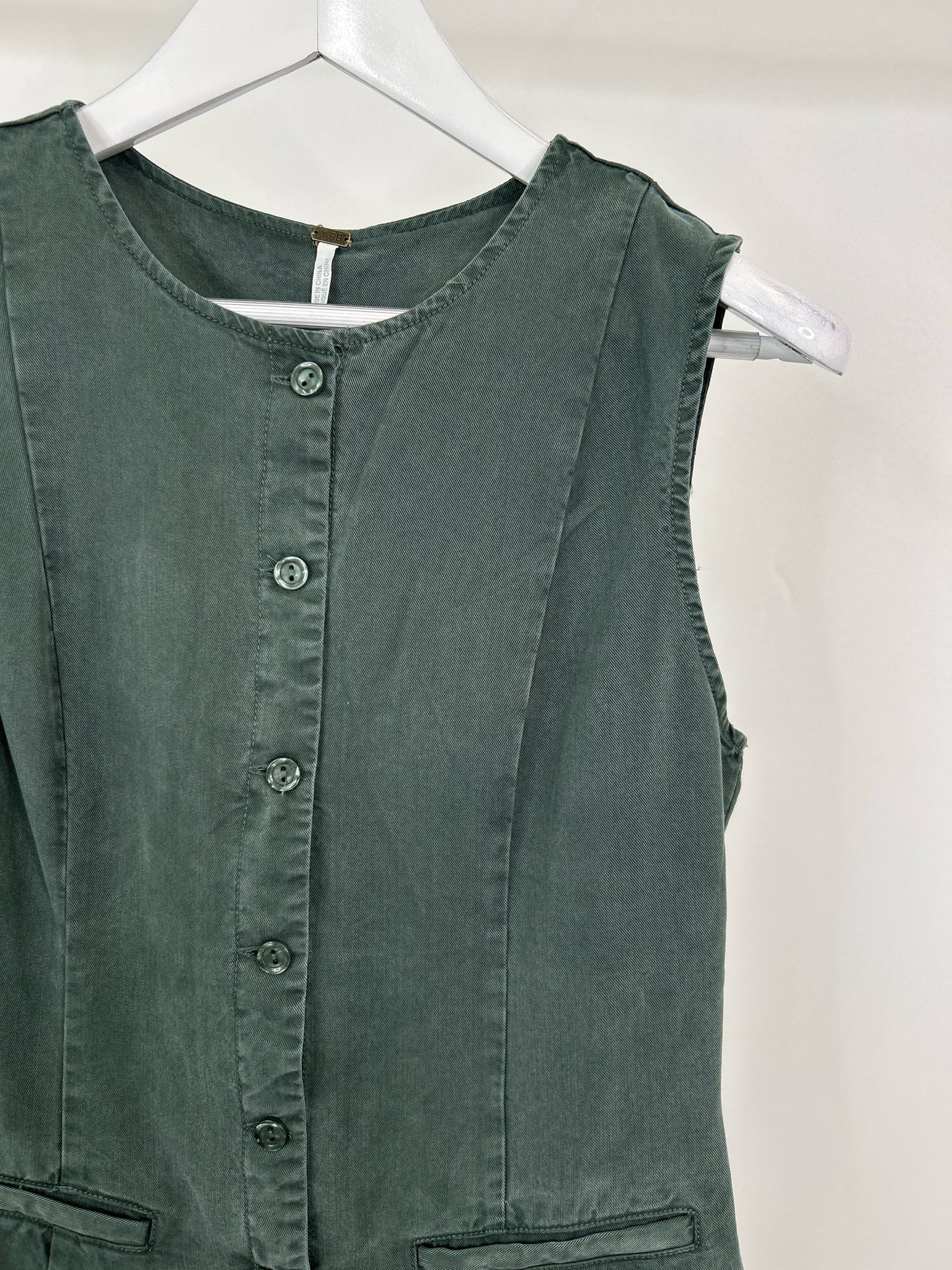 YOUNG FABULOUS & BROKE Size M Green Women Vest NWT