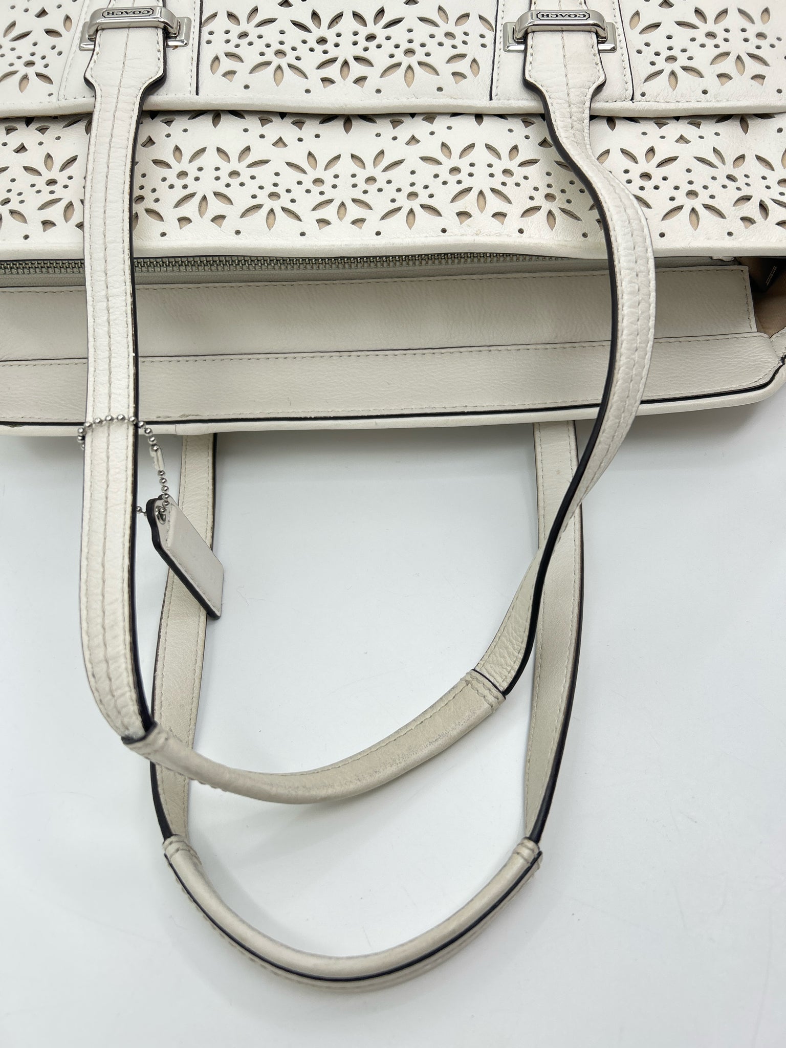 COACH White Women Tote