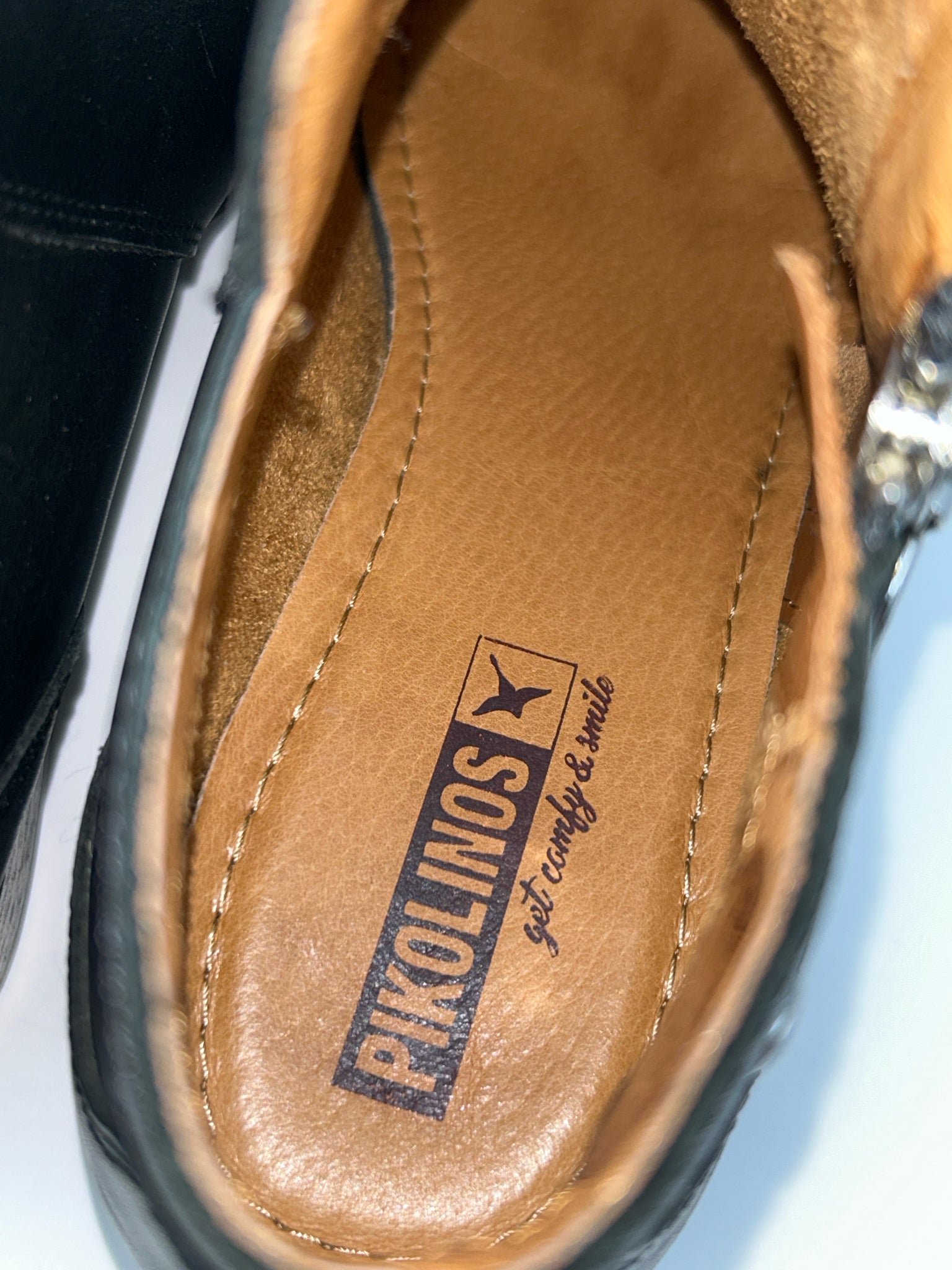 PIKOLINOS Size 37 Black Women Booties