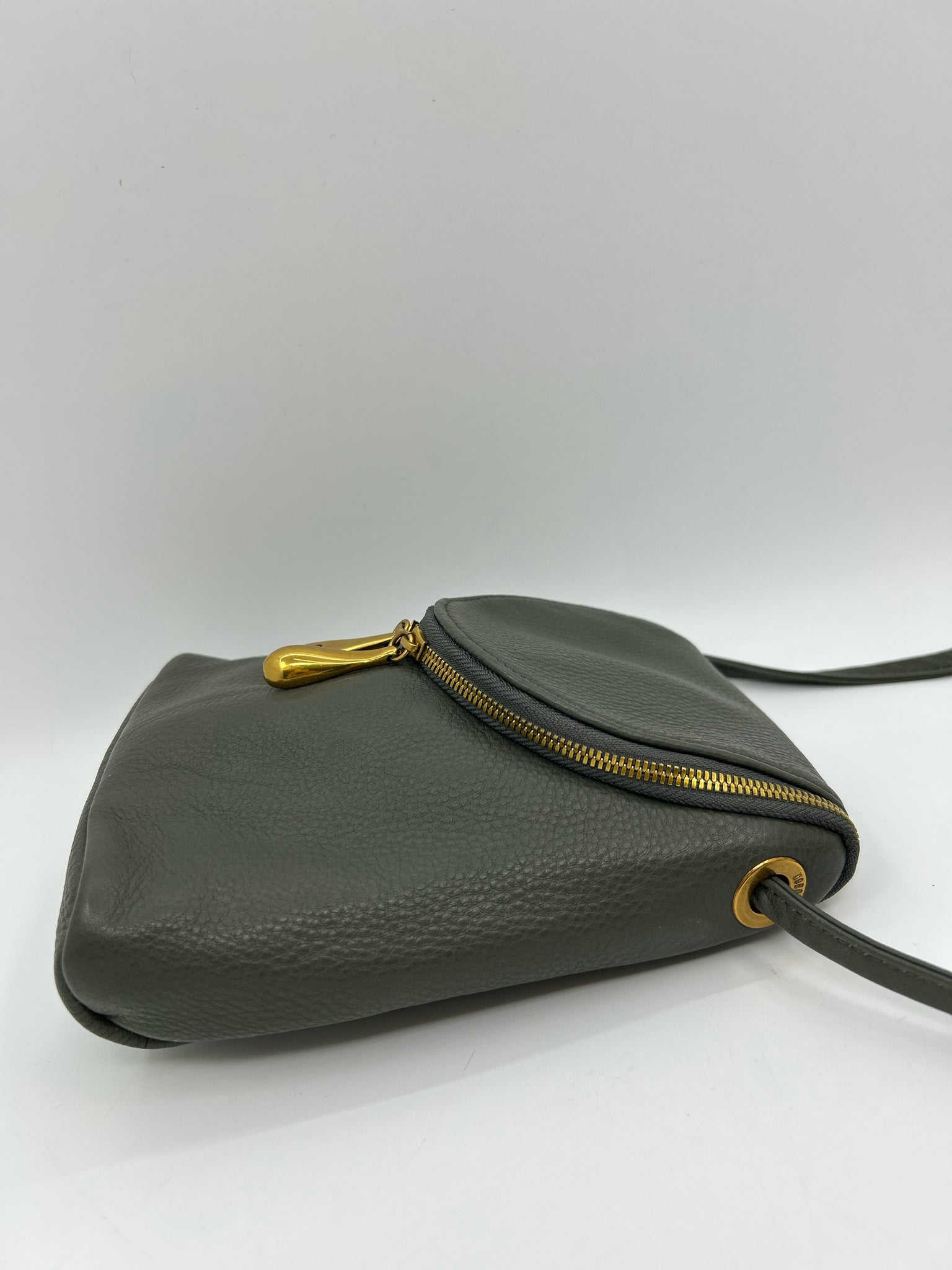 HOBO OLIVE Women Purse
