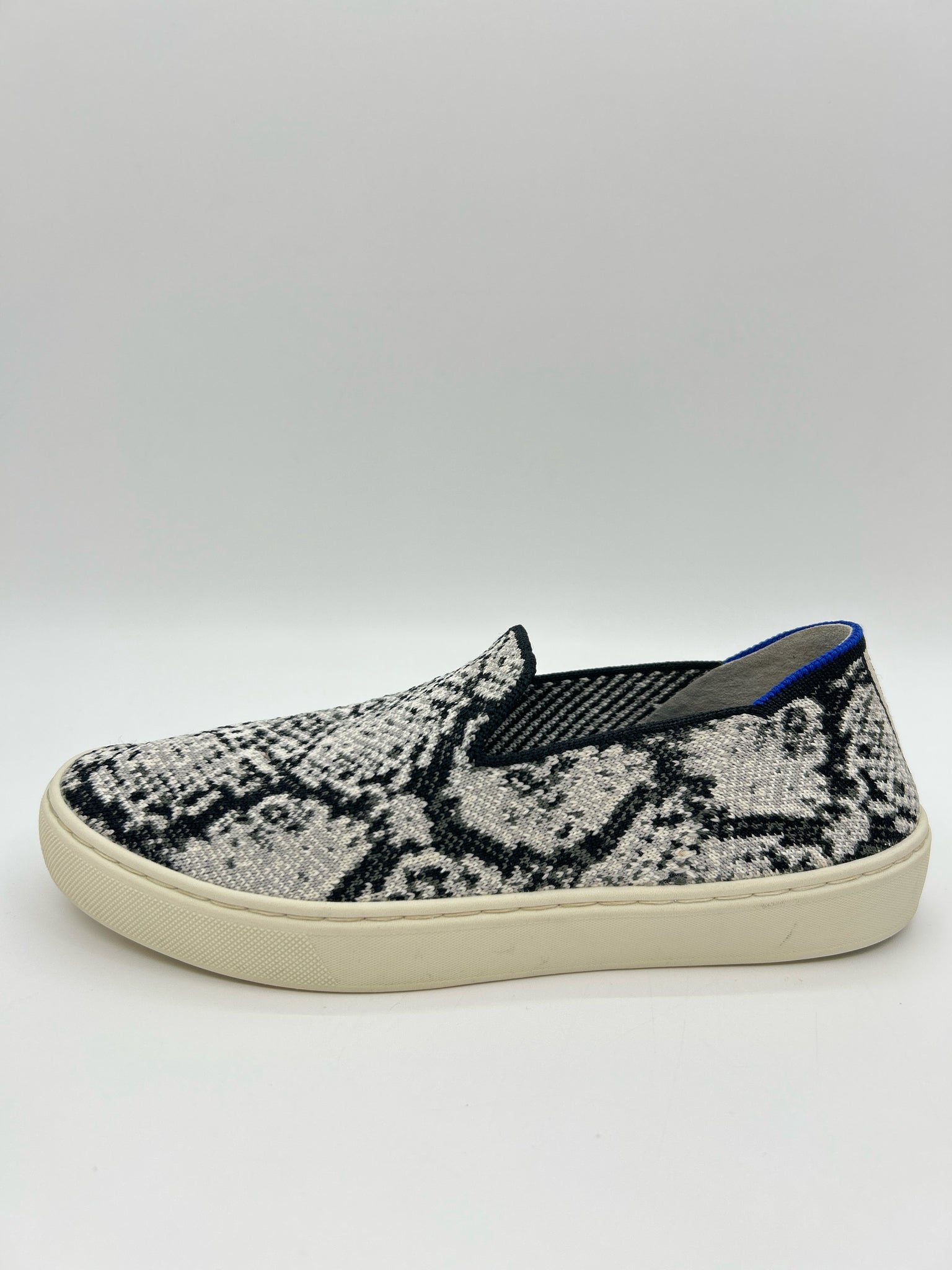ROTHY'S Size 6.5W Black and White Women Sneakers