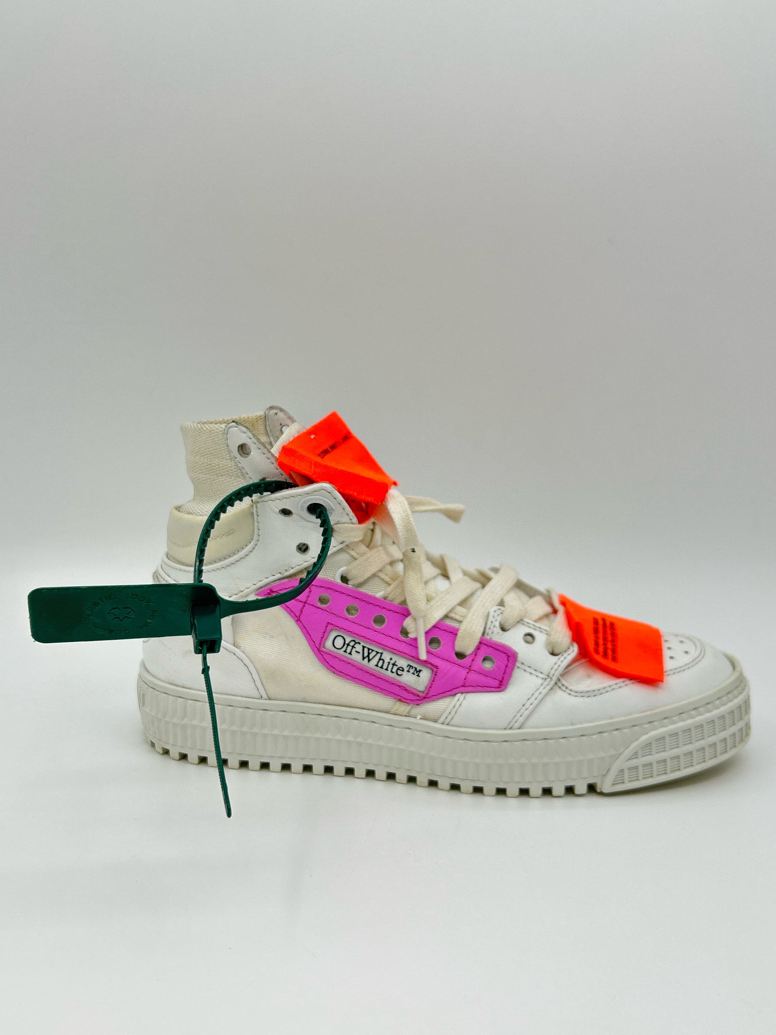 OFF-WHITE Size 36 White Print Women Sneakers