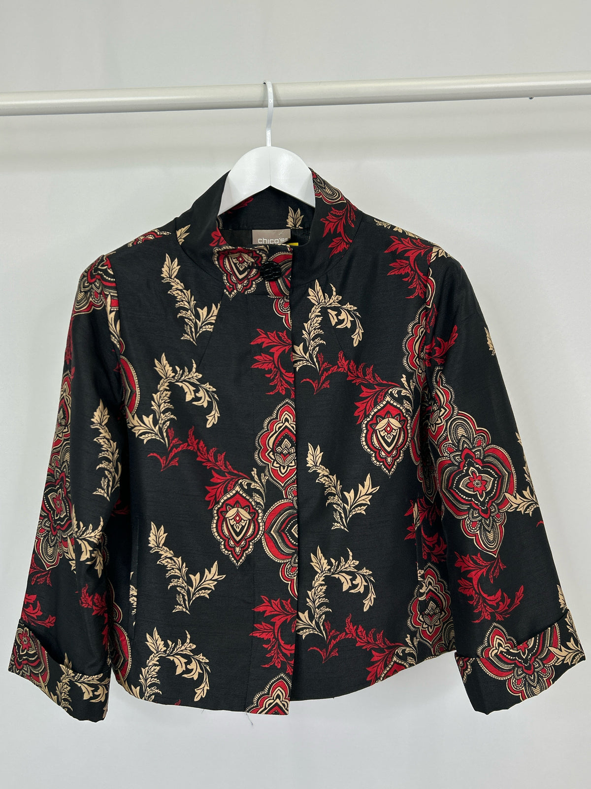 CHICO'S Size 8 Black Floral Women Jacket