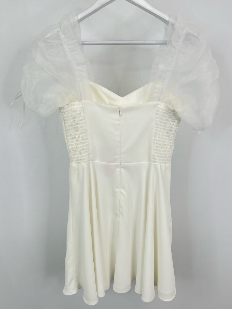 AMANDA UPRICHARD Size M White Women's Dress