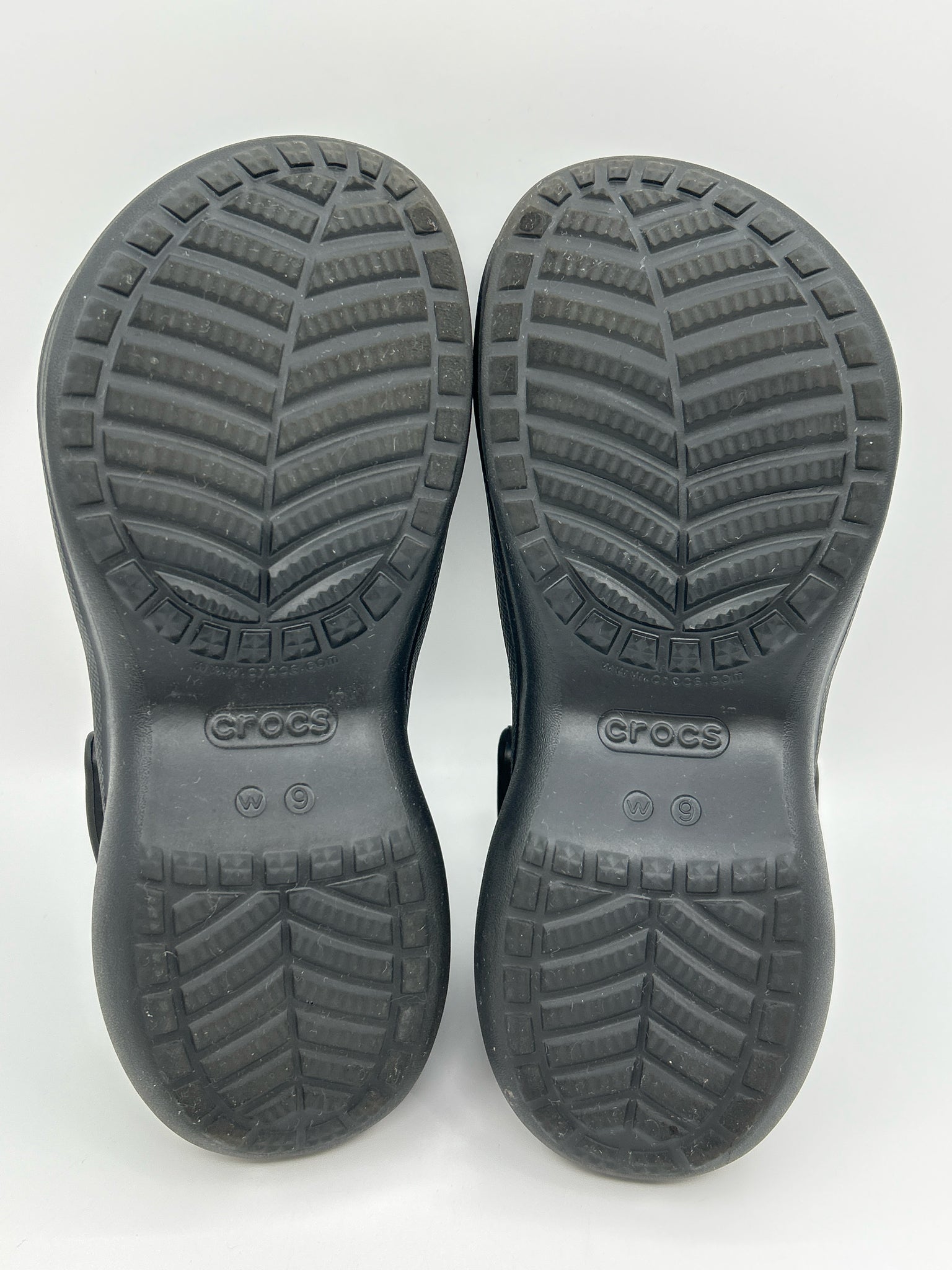 CROCS Size 9 Black Women's Clogs