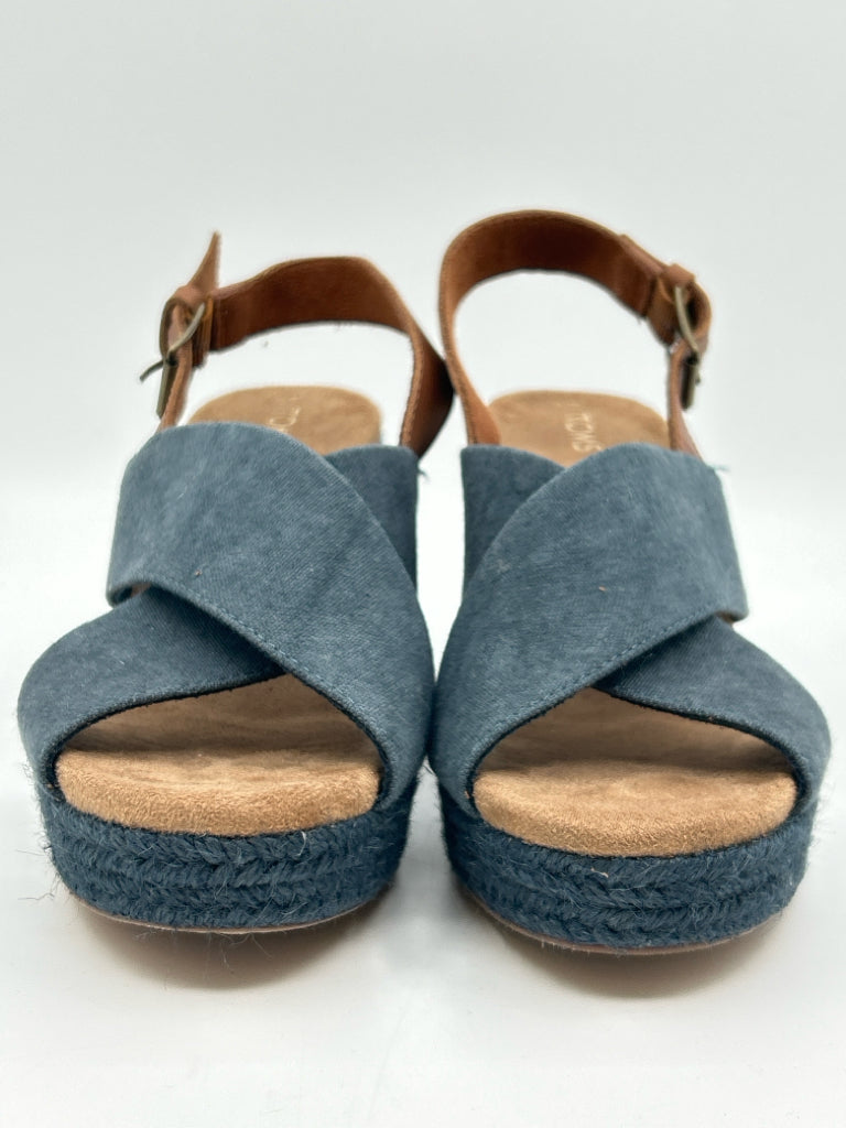 TOMS Size 7 Blue Sandal