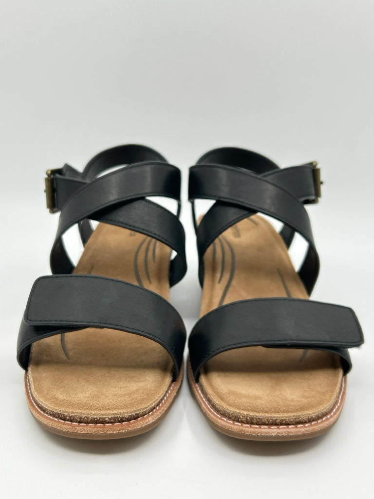 AETREX Size 9/9.5 Black Women's Sandal