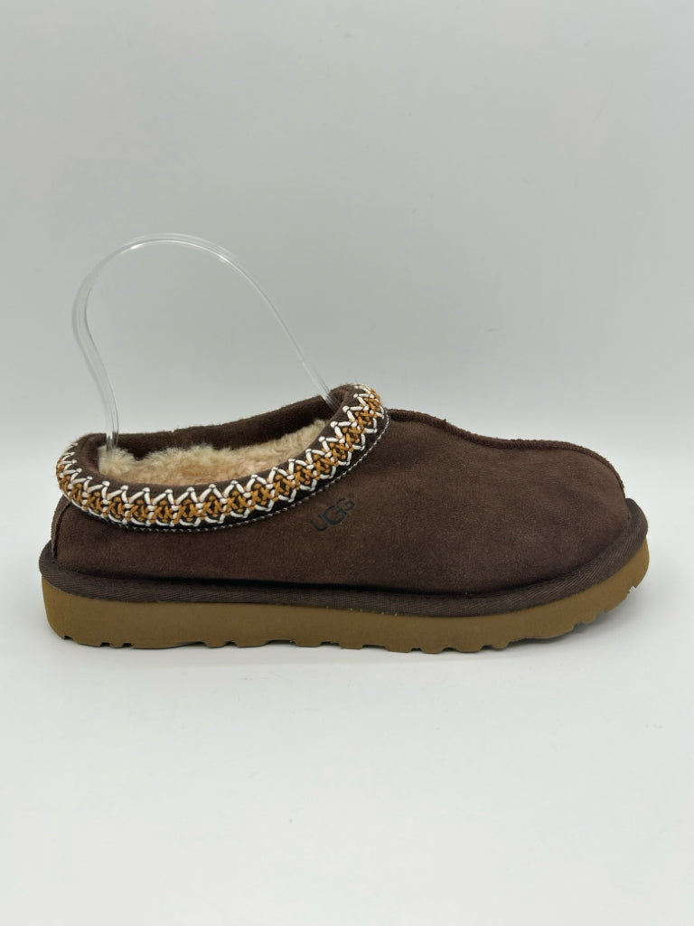 UGG Size 7 Brown Clogs