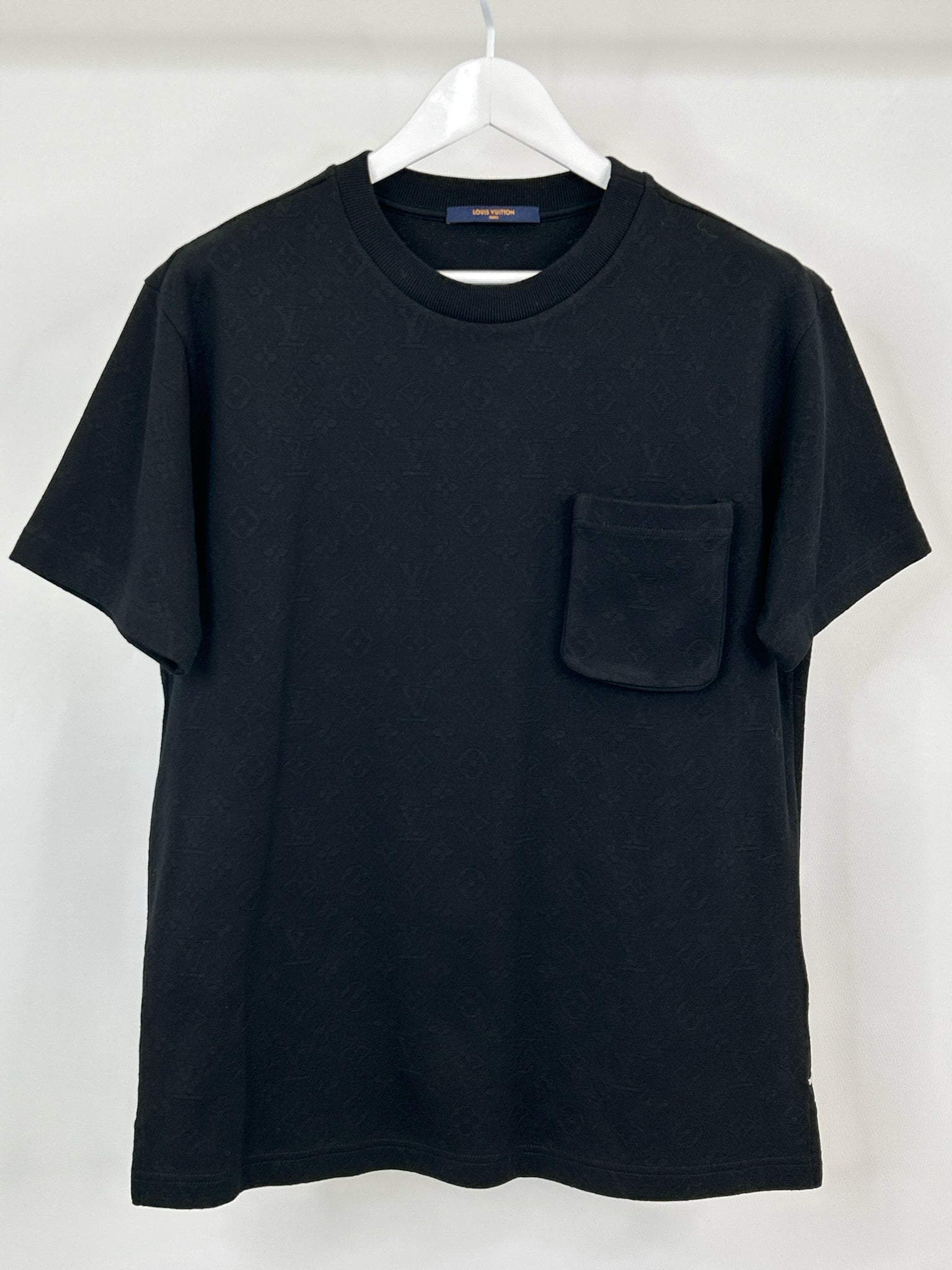 LOUIS VUITTON Size M Black Men's Unisex T-shirt