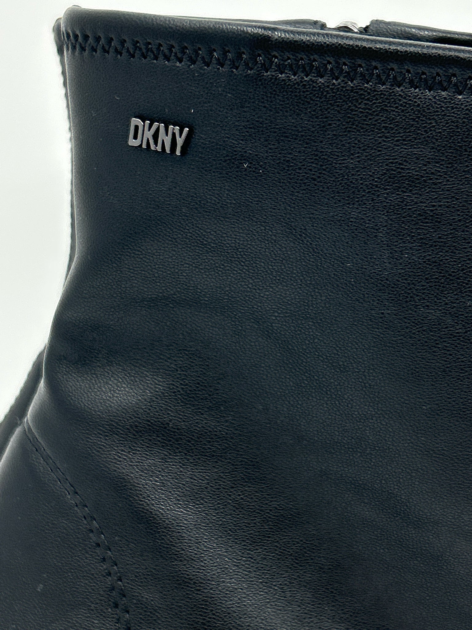 DKNY Size 8.5M Black Women Booties