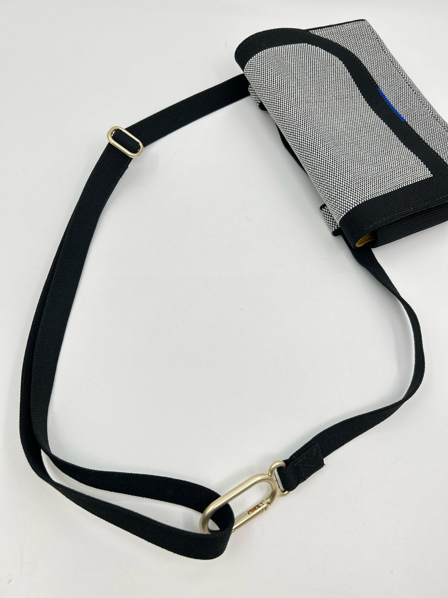 ROTHY'S Grey & Black Women Purse