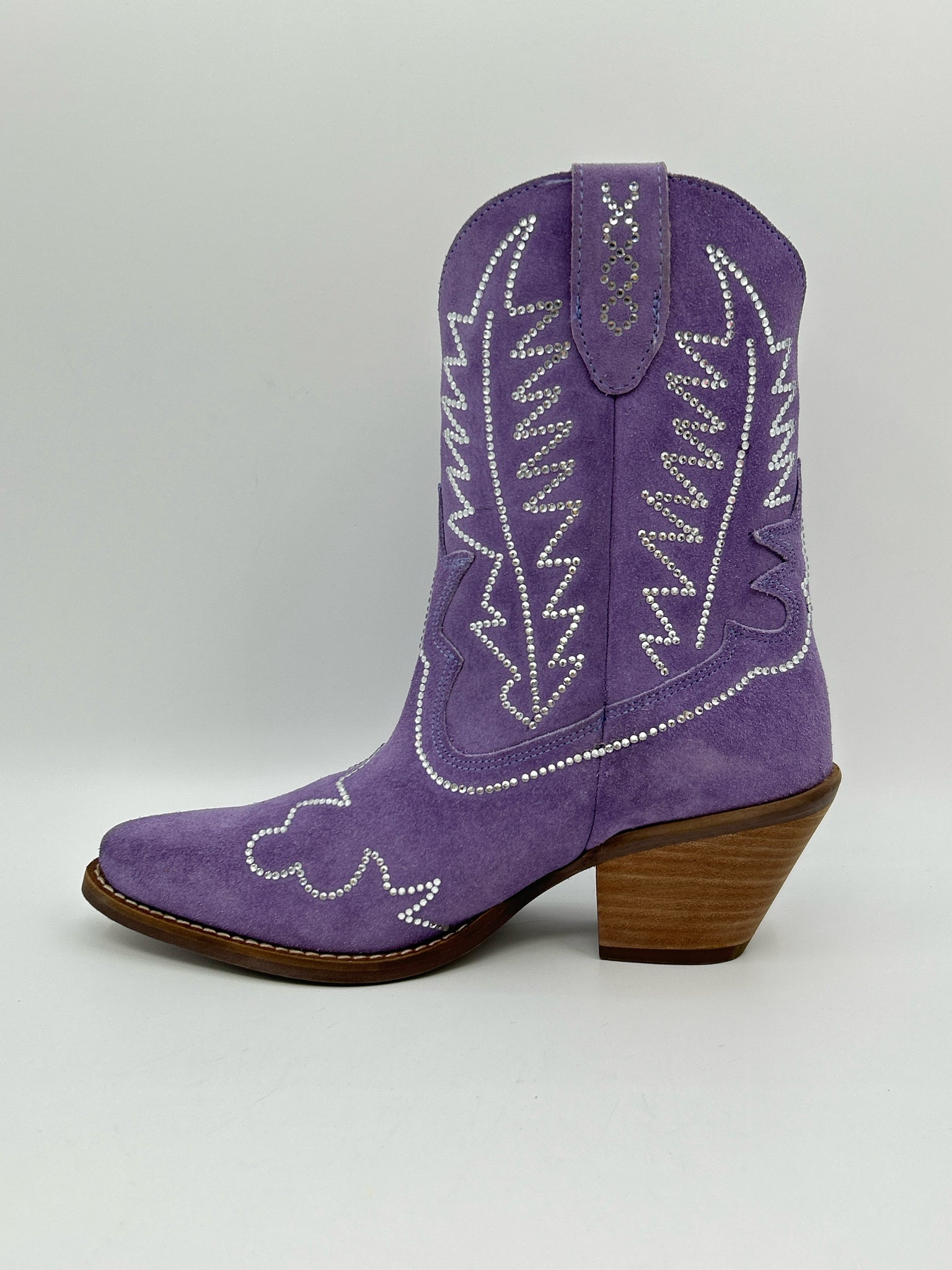 DINGO Size 8.5M Lavender Women Boots