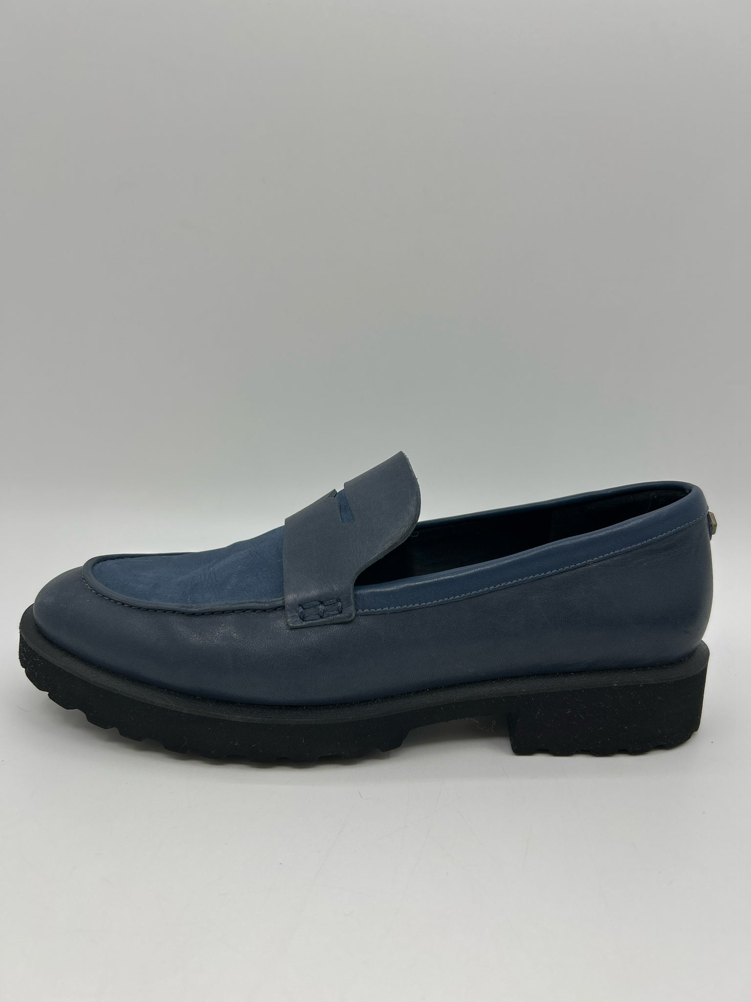 COLE HAAN Size 8B Blue Women Loafer