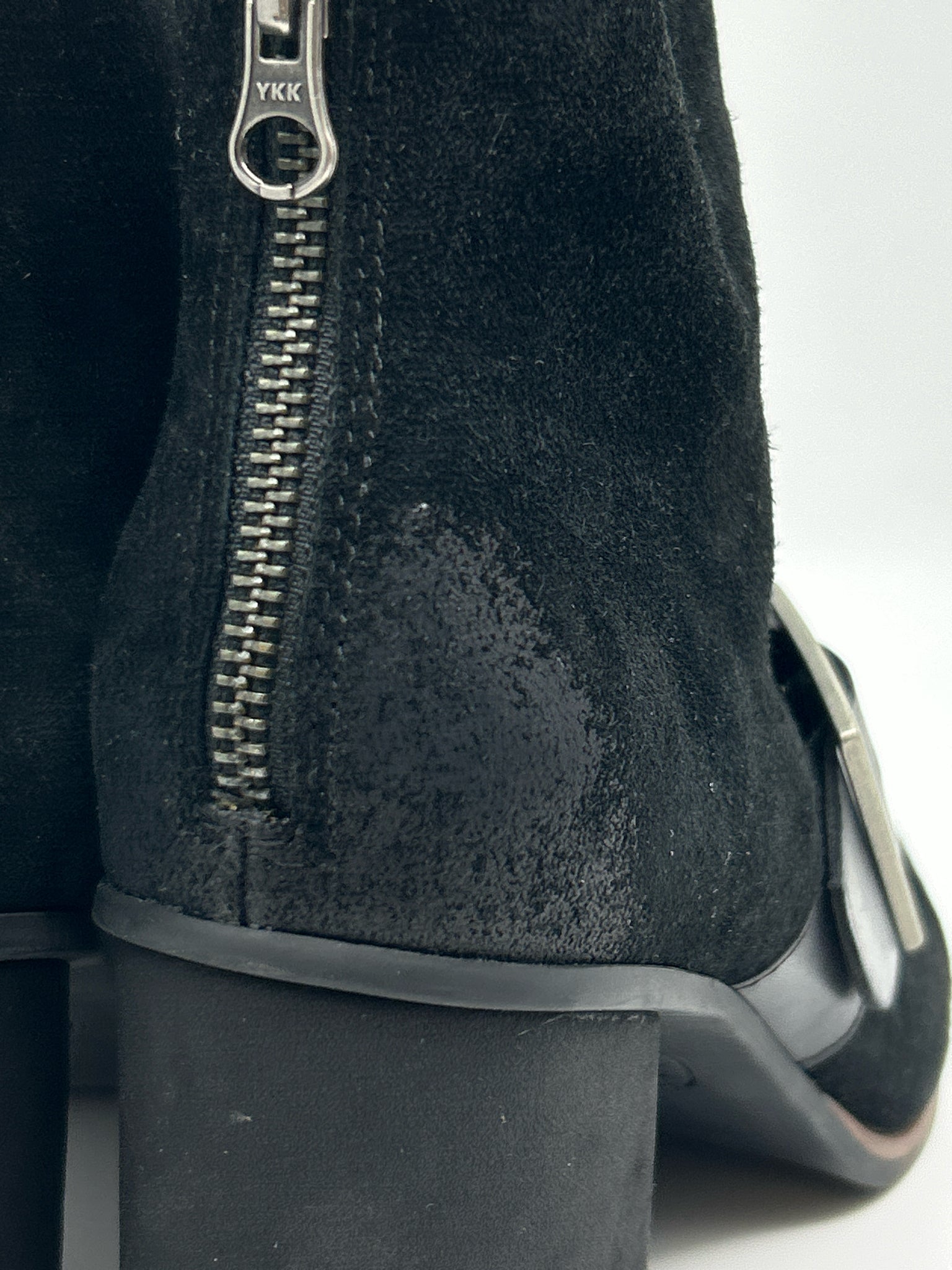 Korks Size 8M Black Women Booties